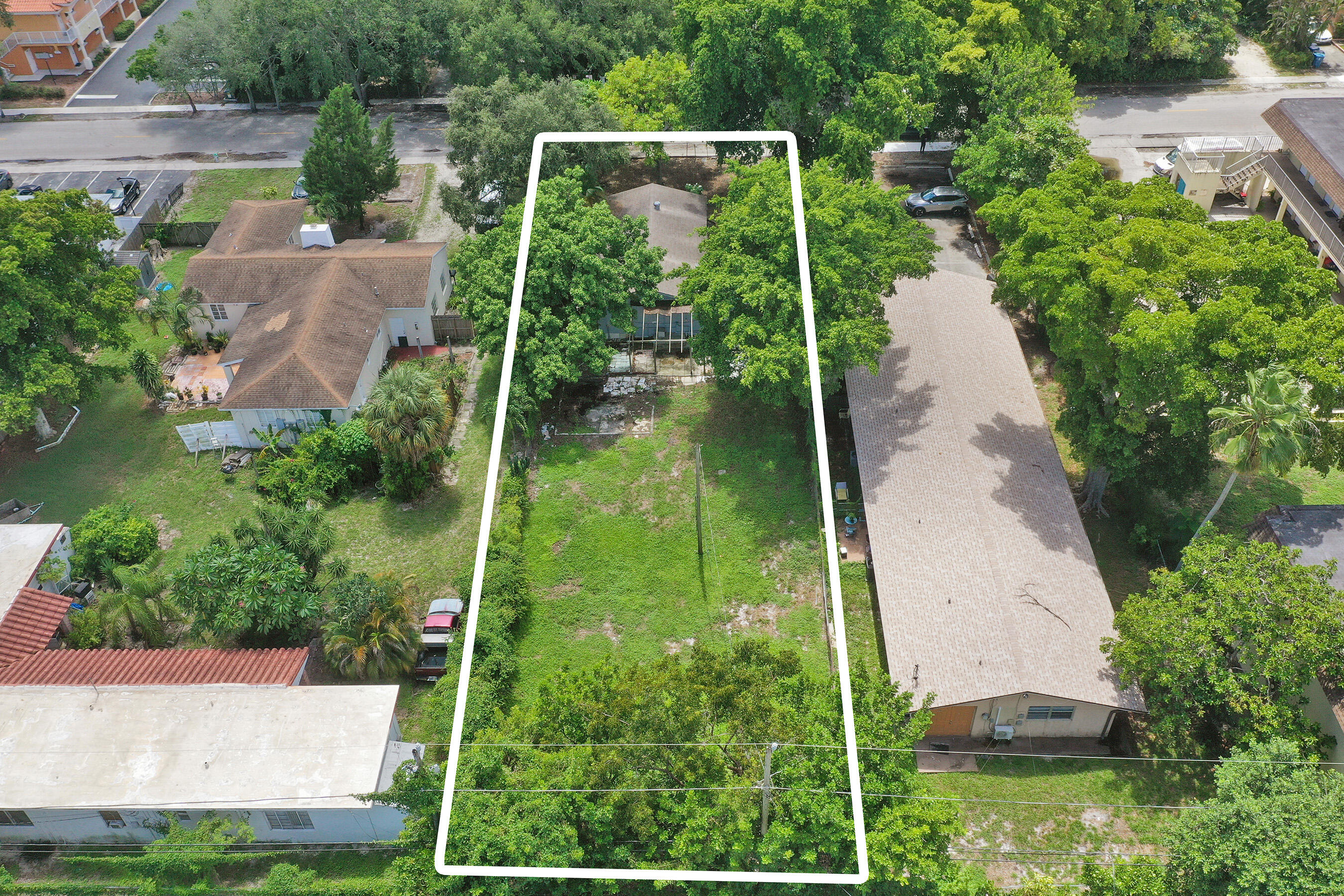 2315 Monroe Street Property Photo 5