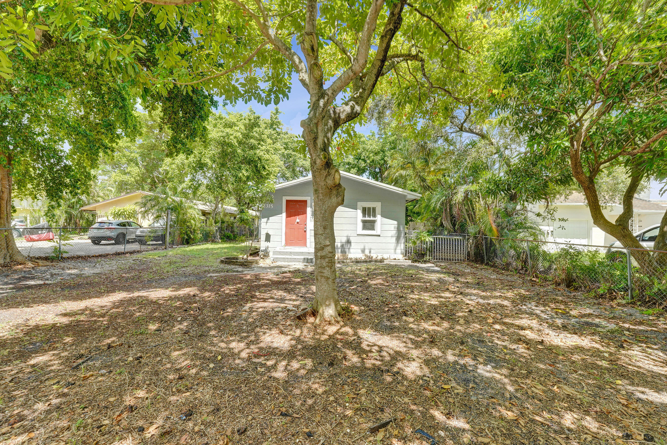 2315 Monroe Street Property Photo 24