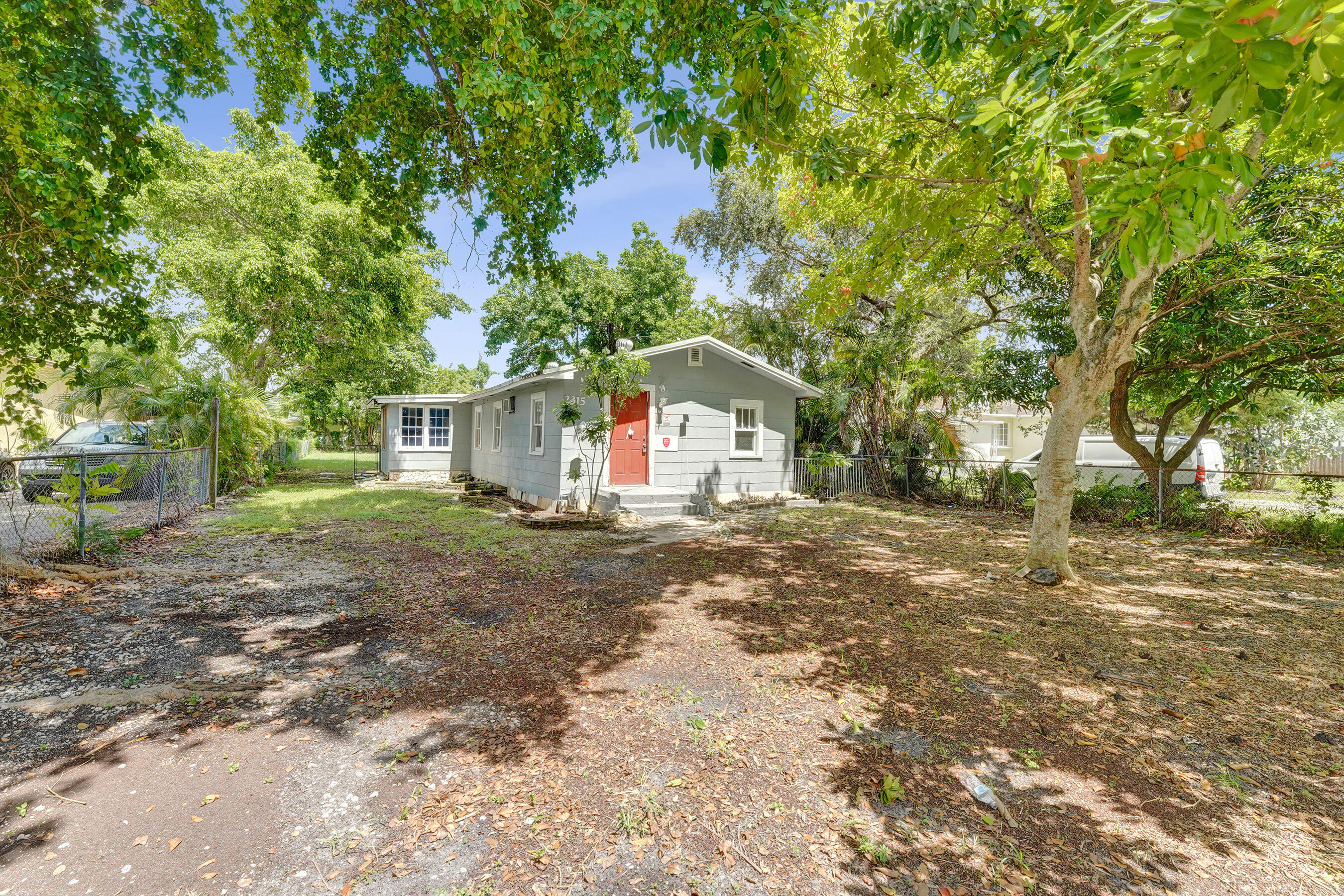 2315 Monroe Street Property Photo 25