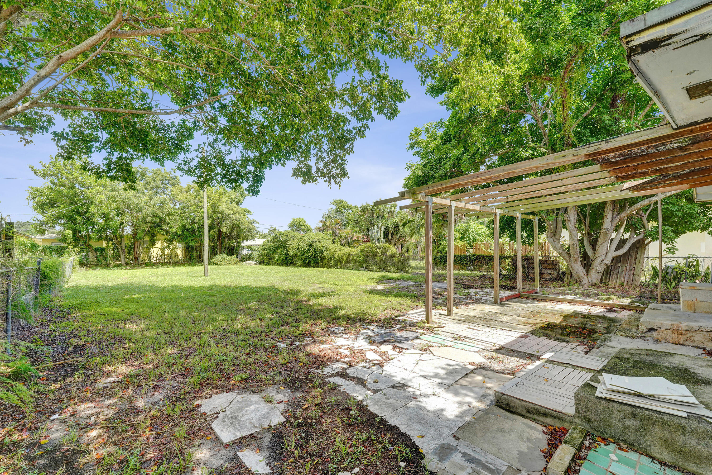 2315 Monroe Street Property Photo 30