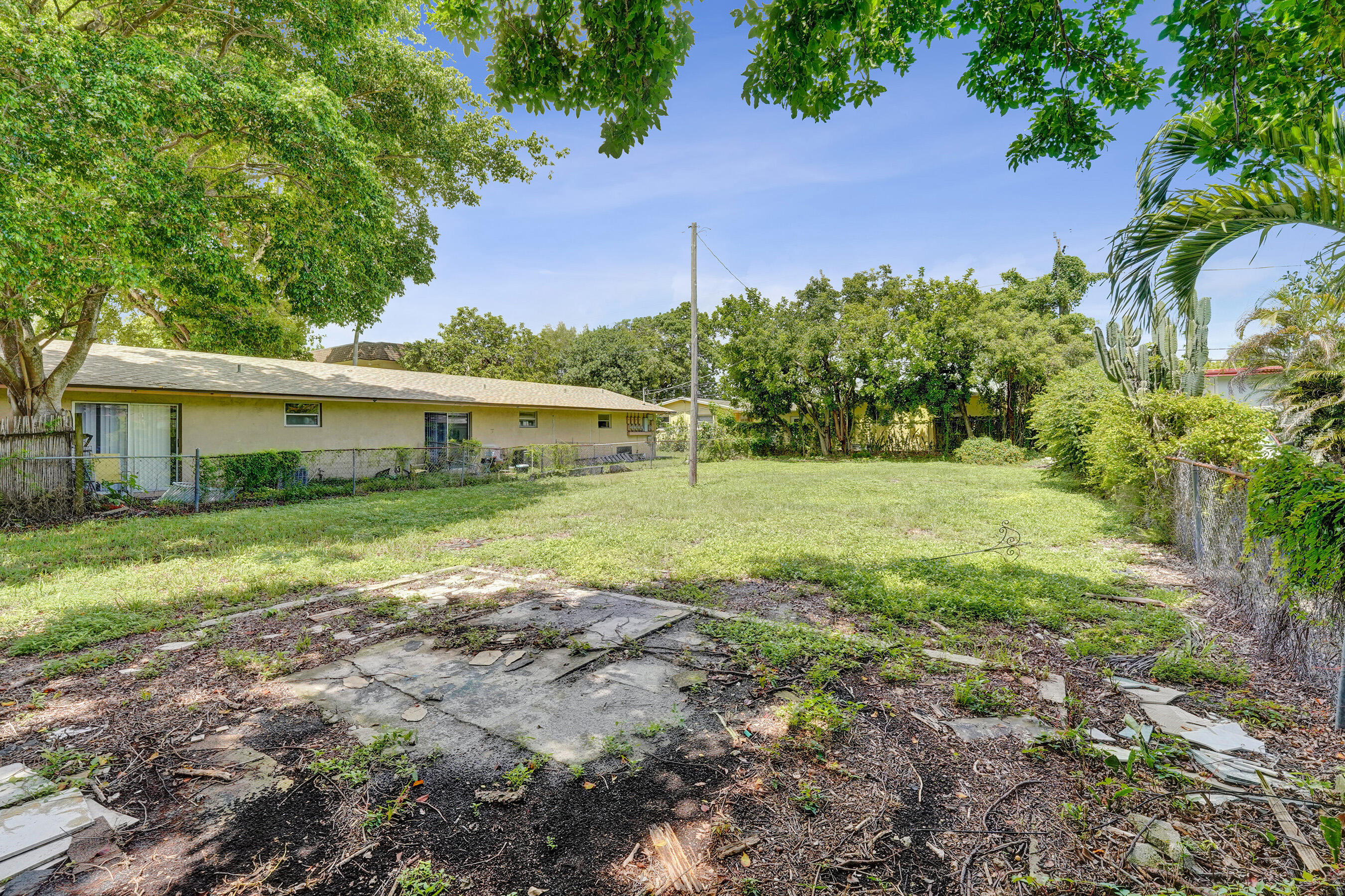 2315 Monroe Street Property Photo 35