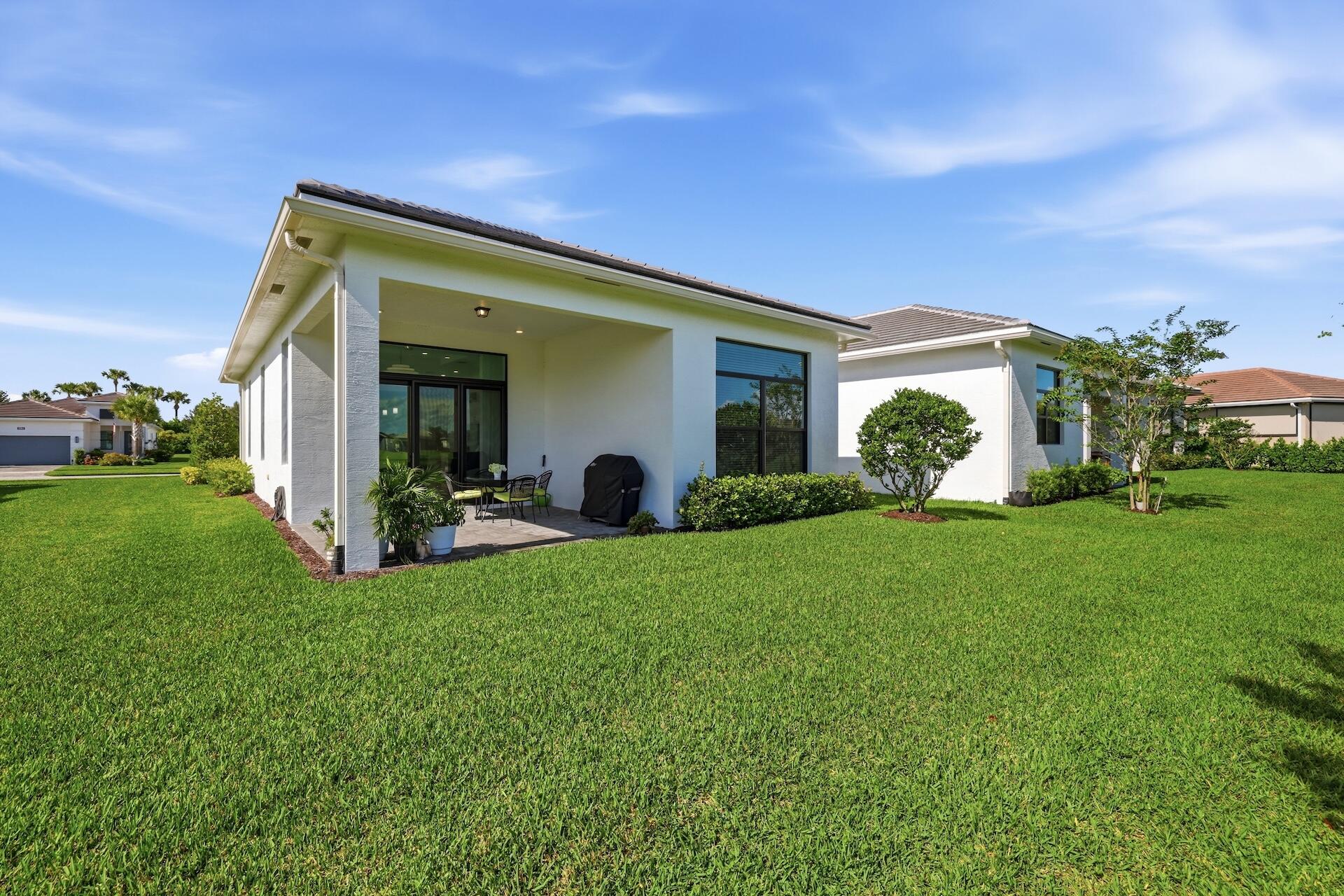 4853 Saint Armands Way Property Photo 22