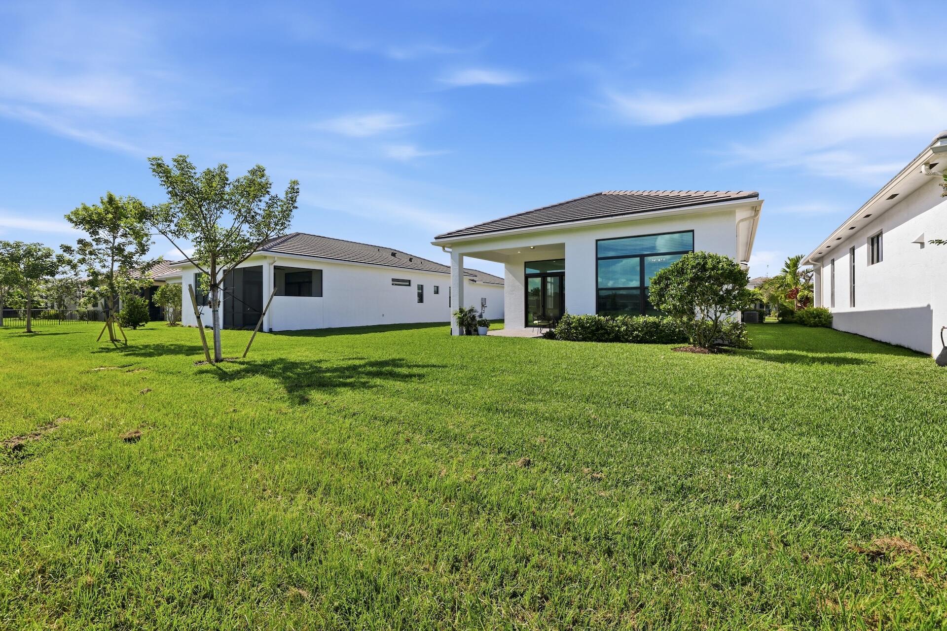 4853 Saint Armands Way Property Photo 23