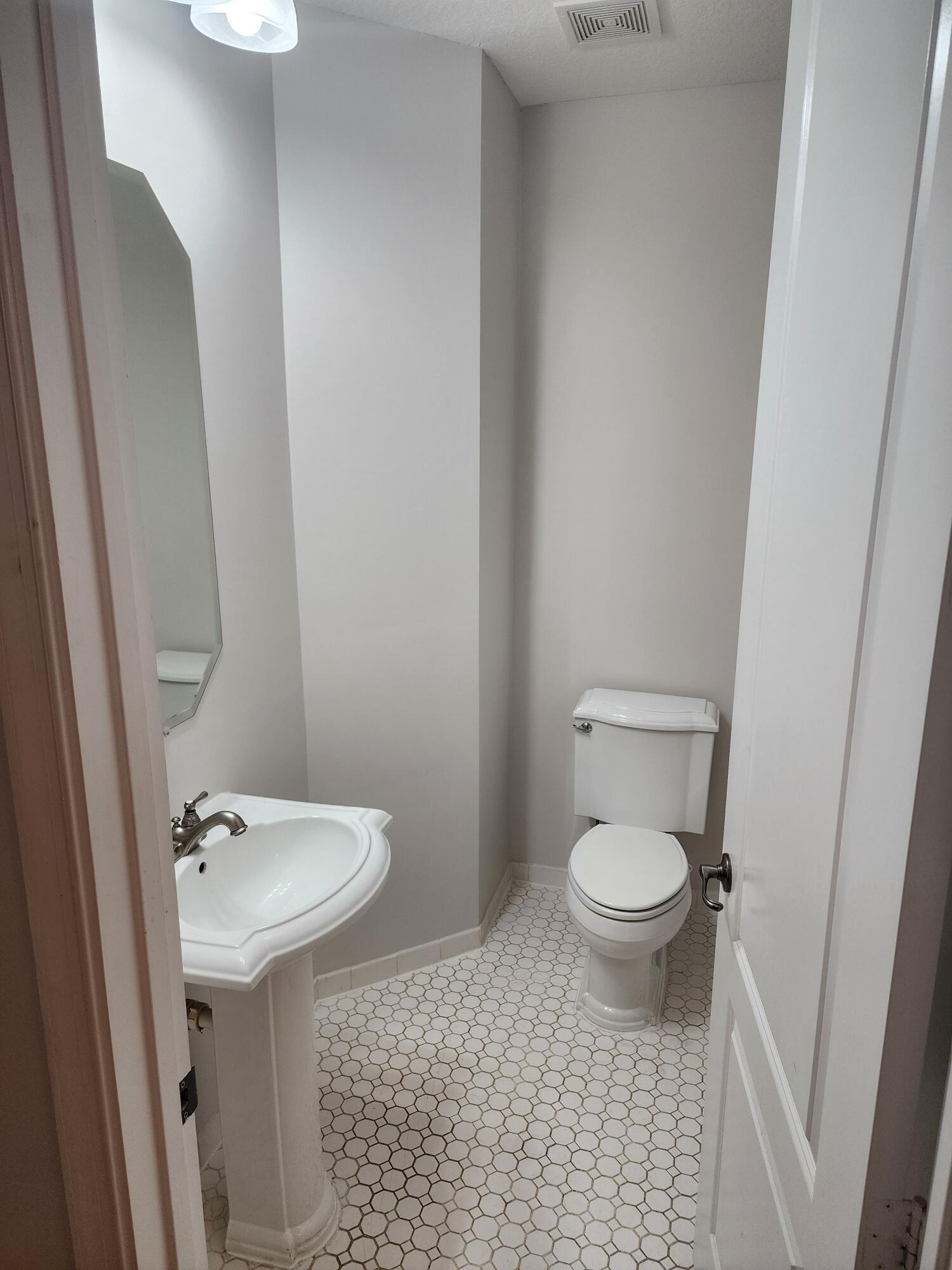 335 Sw 13th Terrace 335 Property Photo 9