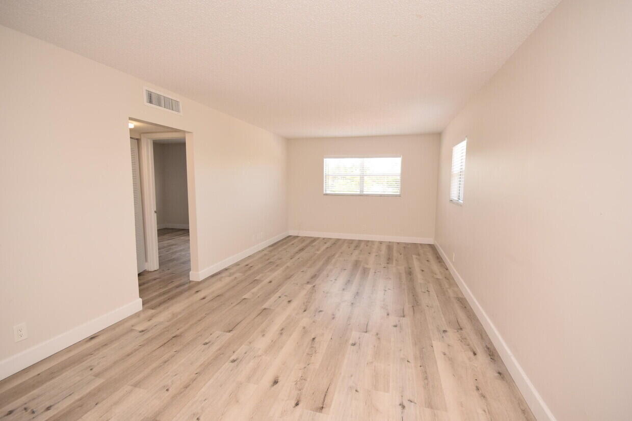 500 Sw 2nd Avenue 2190 Property Photo 2
