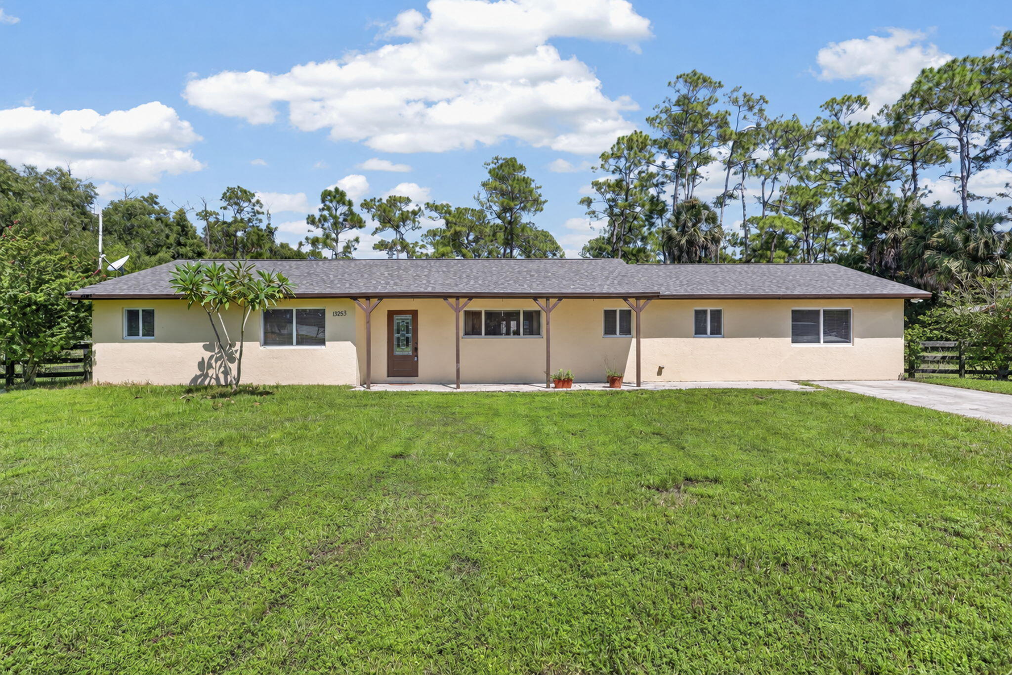 13253 Casey Road Property Photo 1