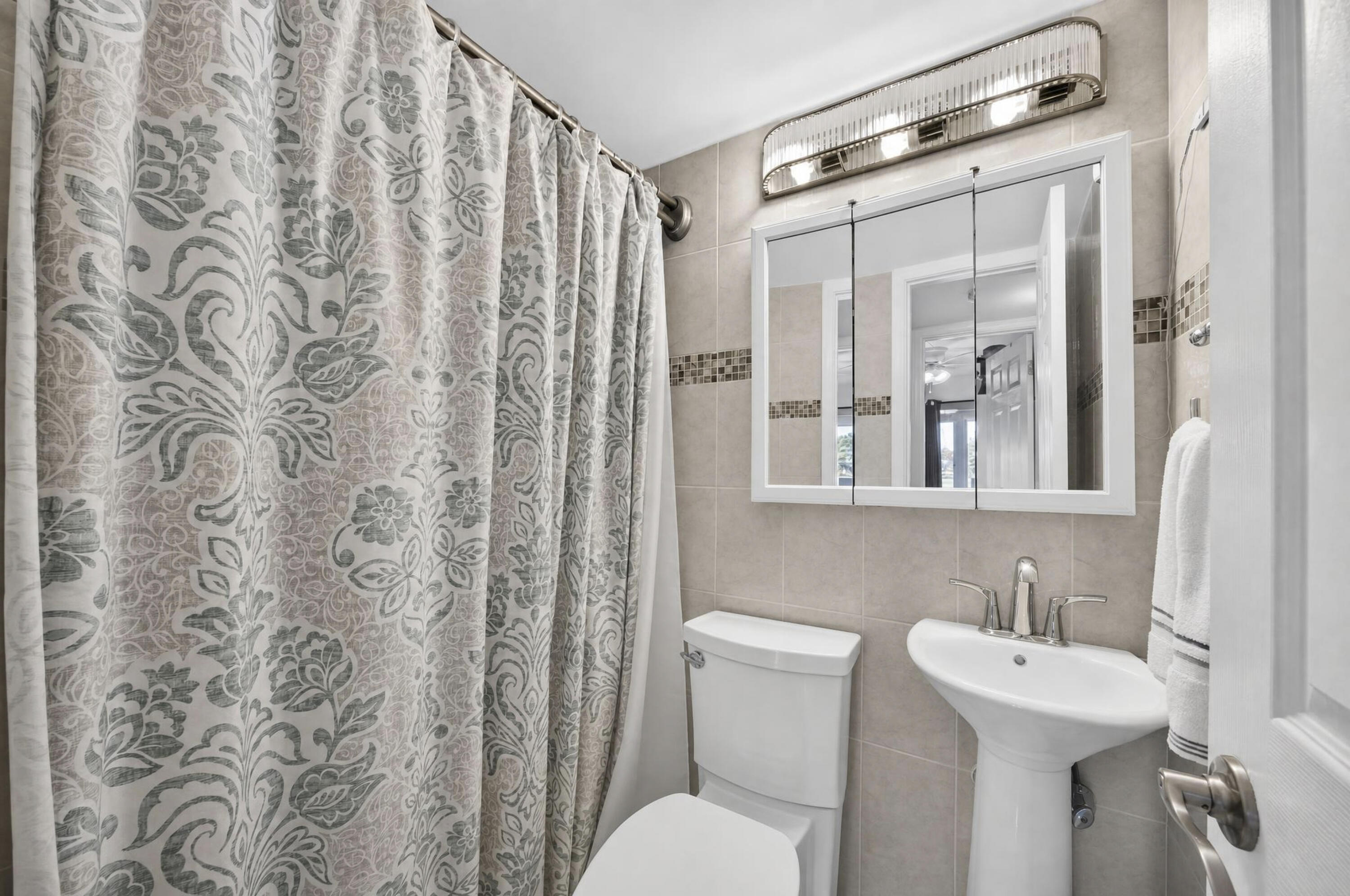 2079 Cambridge D 2079 Property Photo 19