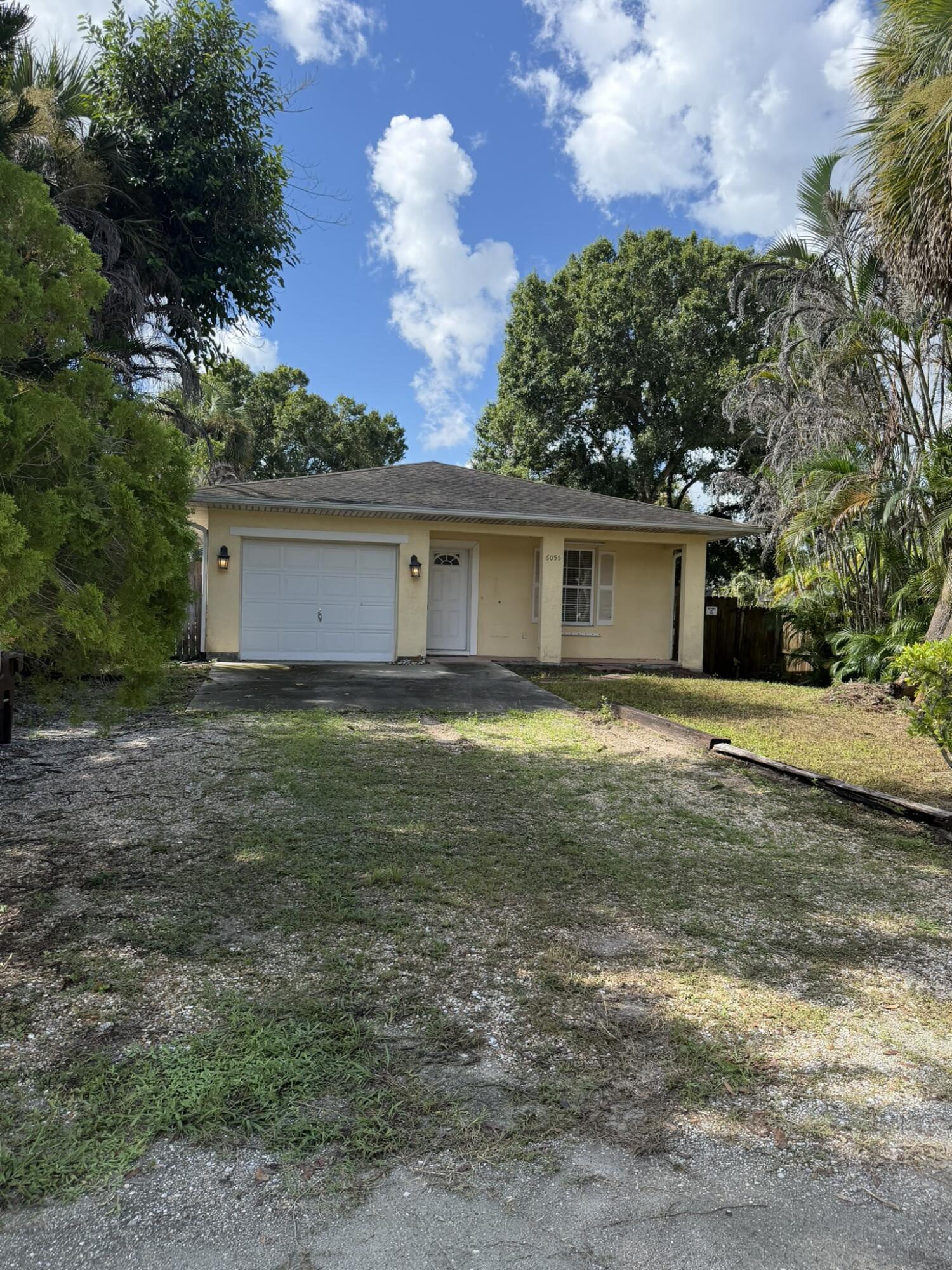 6055 7th Place Property Photo 1