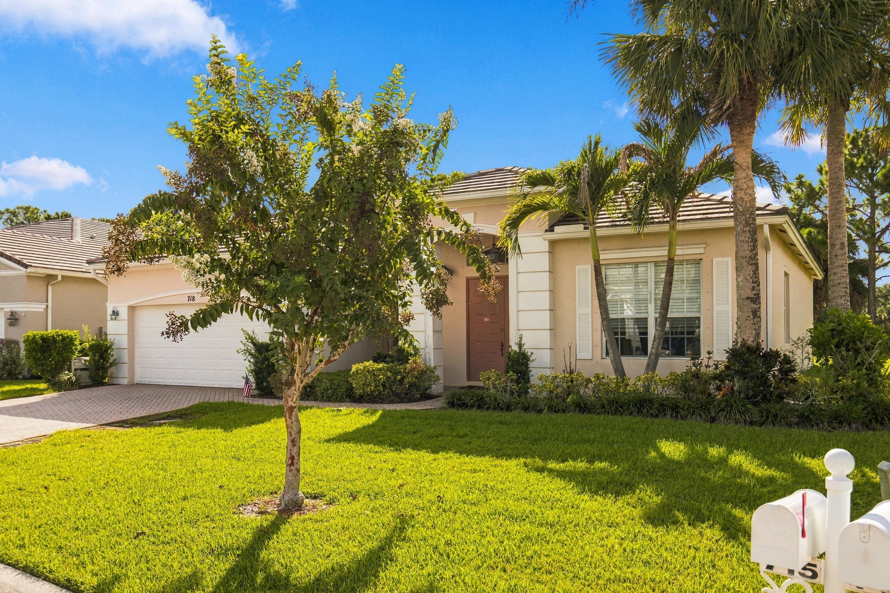 718 Sw Myakka River Property Photo 2