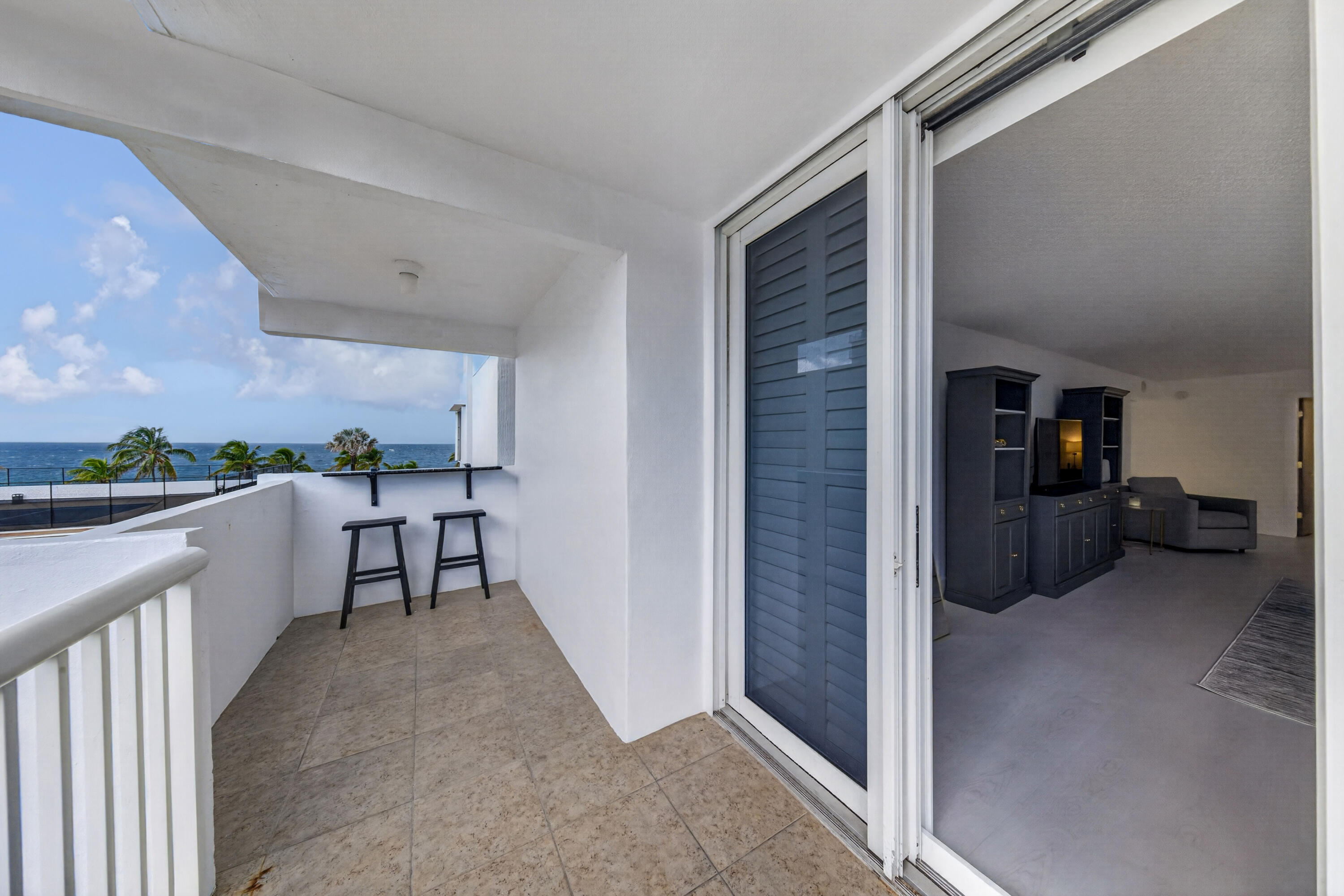 1370 S Ocean Boulevard Apt 405 Property Photo 1