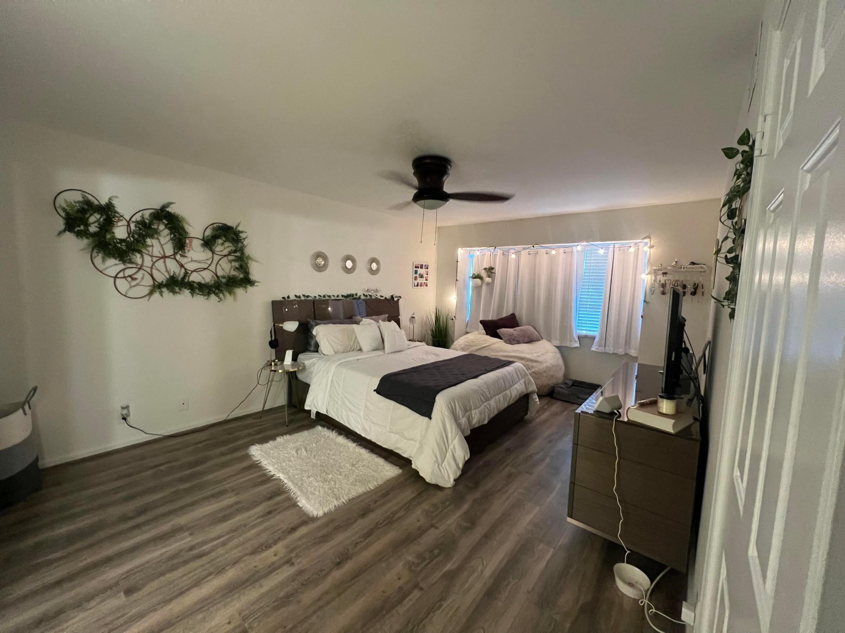 4338 Hazel Avenue D Property Photo 5