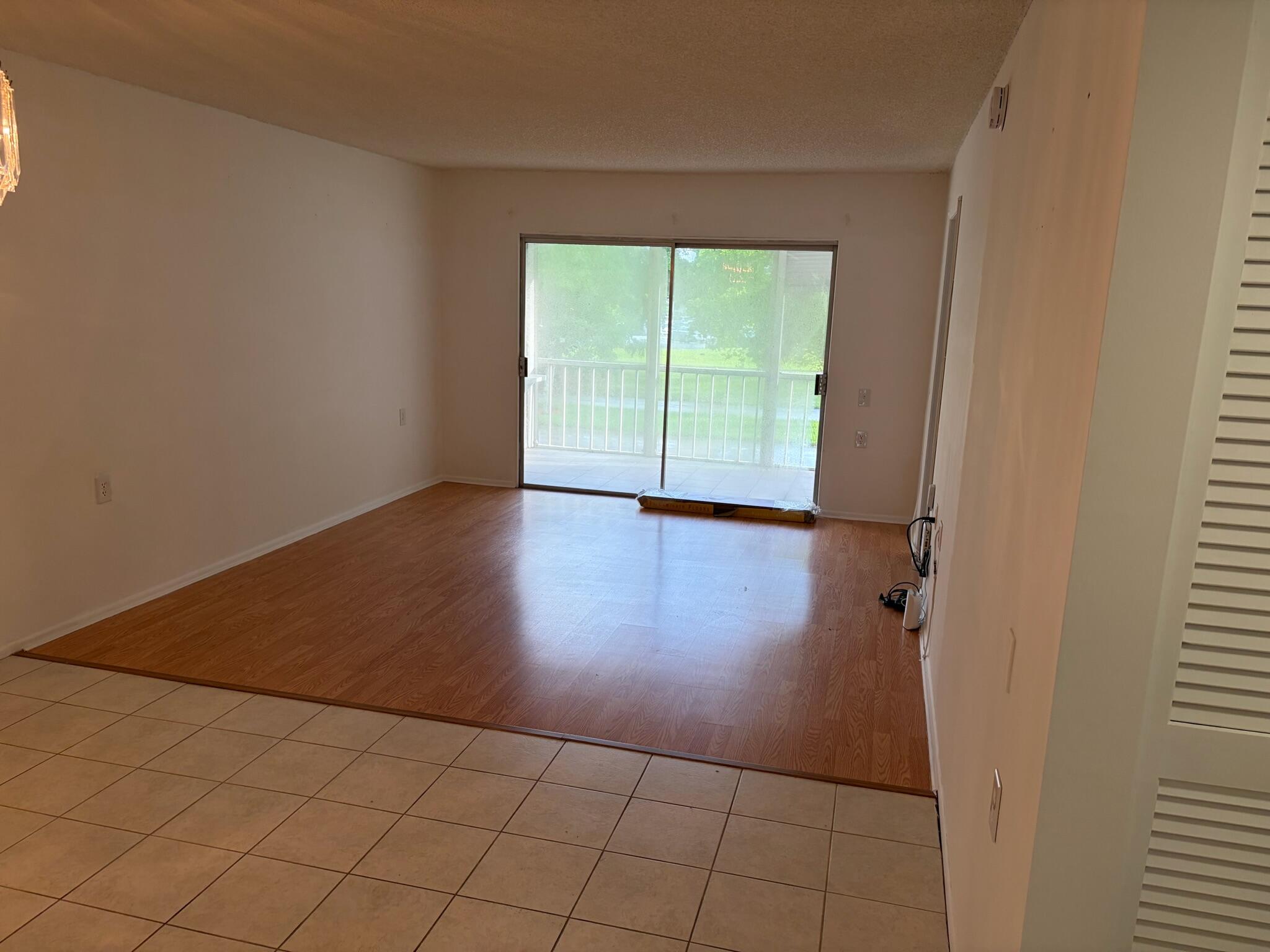 2614 Nassau F2 Property Photo 6