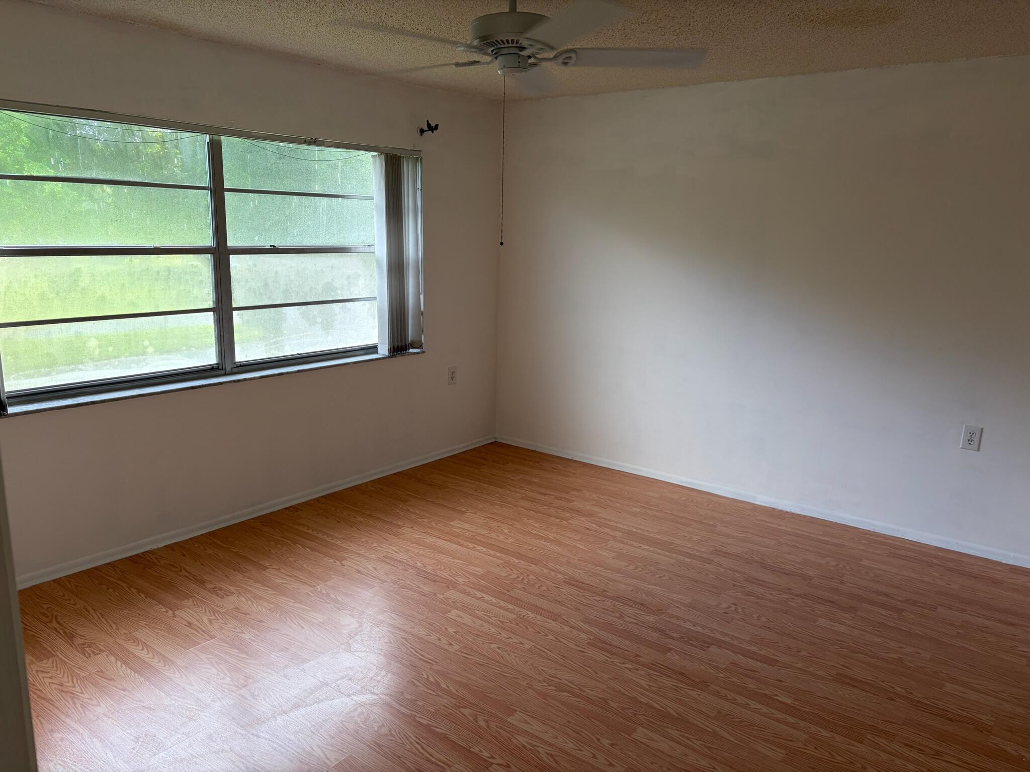 2614 Nassau F2 Property Photo 7