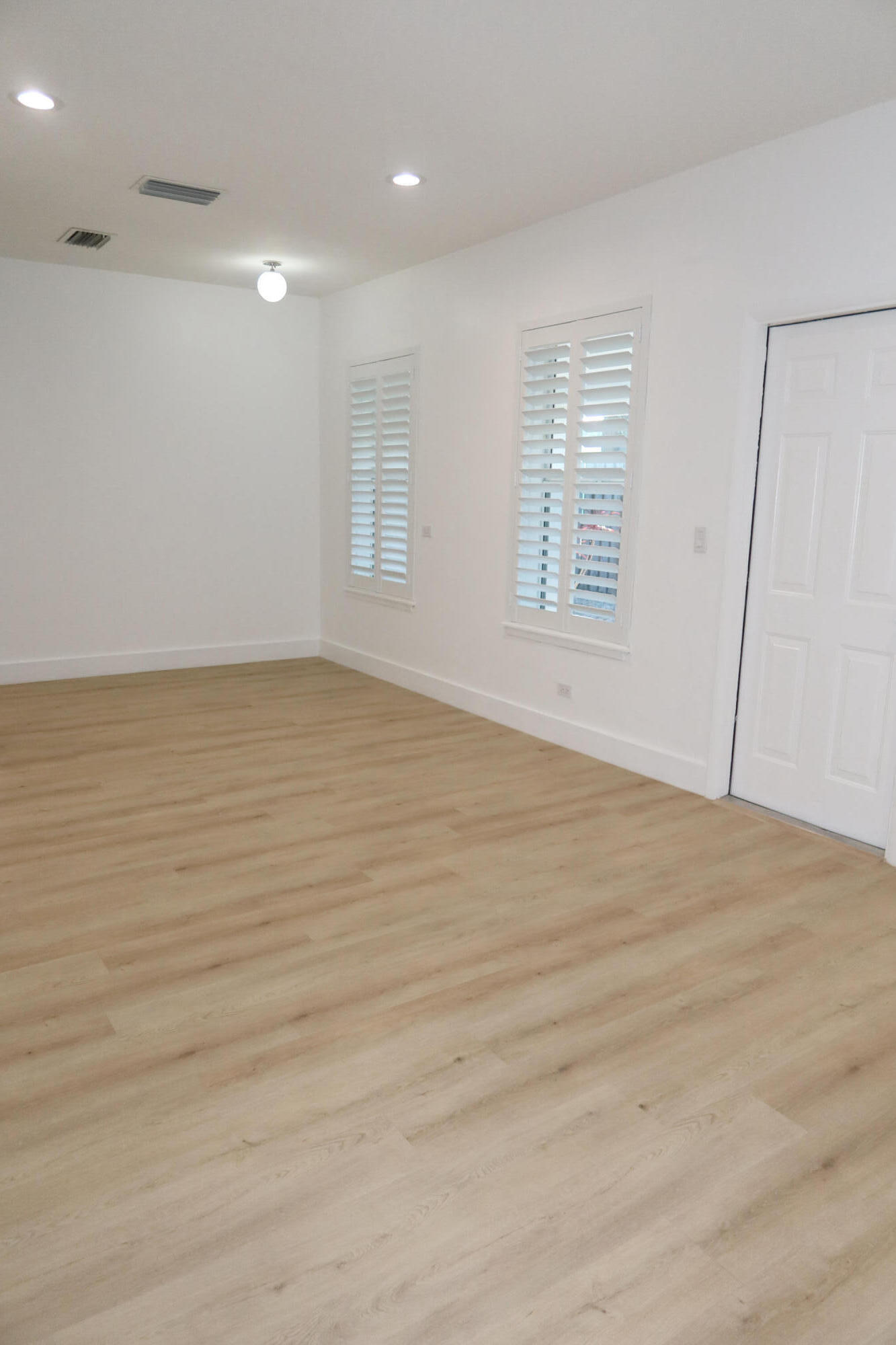 614 Palm Street 2 Property Photo 7
