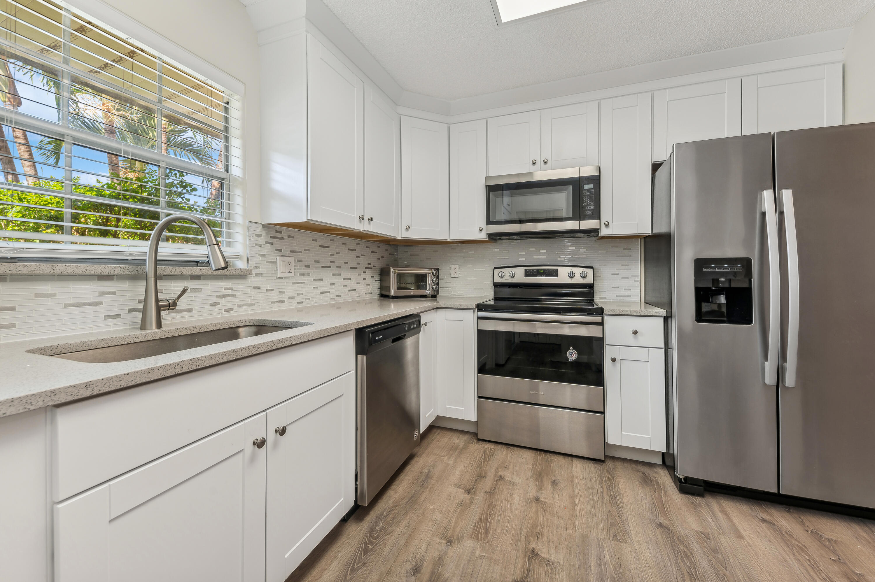 118 Amherst Lane Property Photo 1