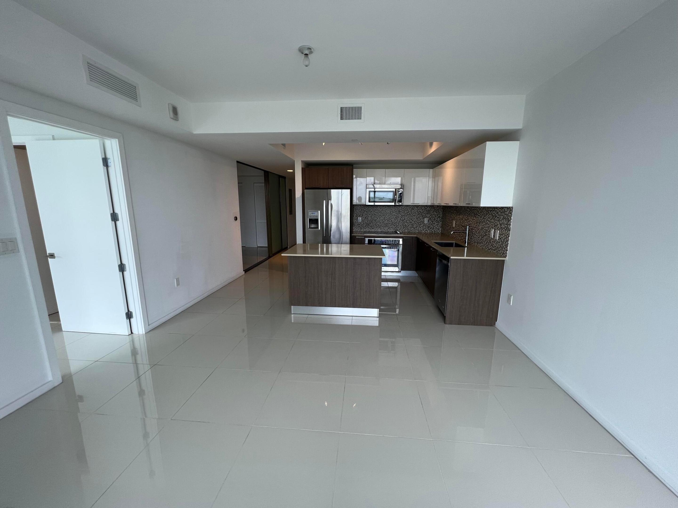 5300 Paseo Boulevard 708 Property Photo 4