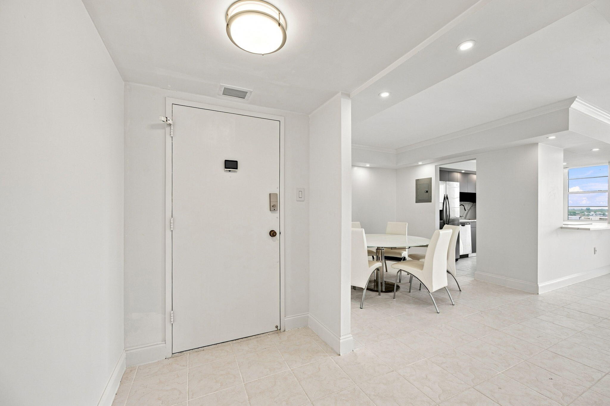 18021 Biscayne Boulevard 901 Property Photo 3
