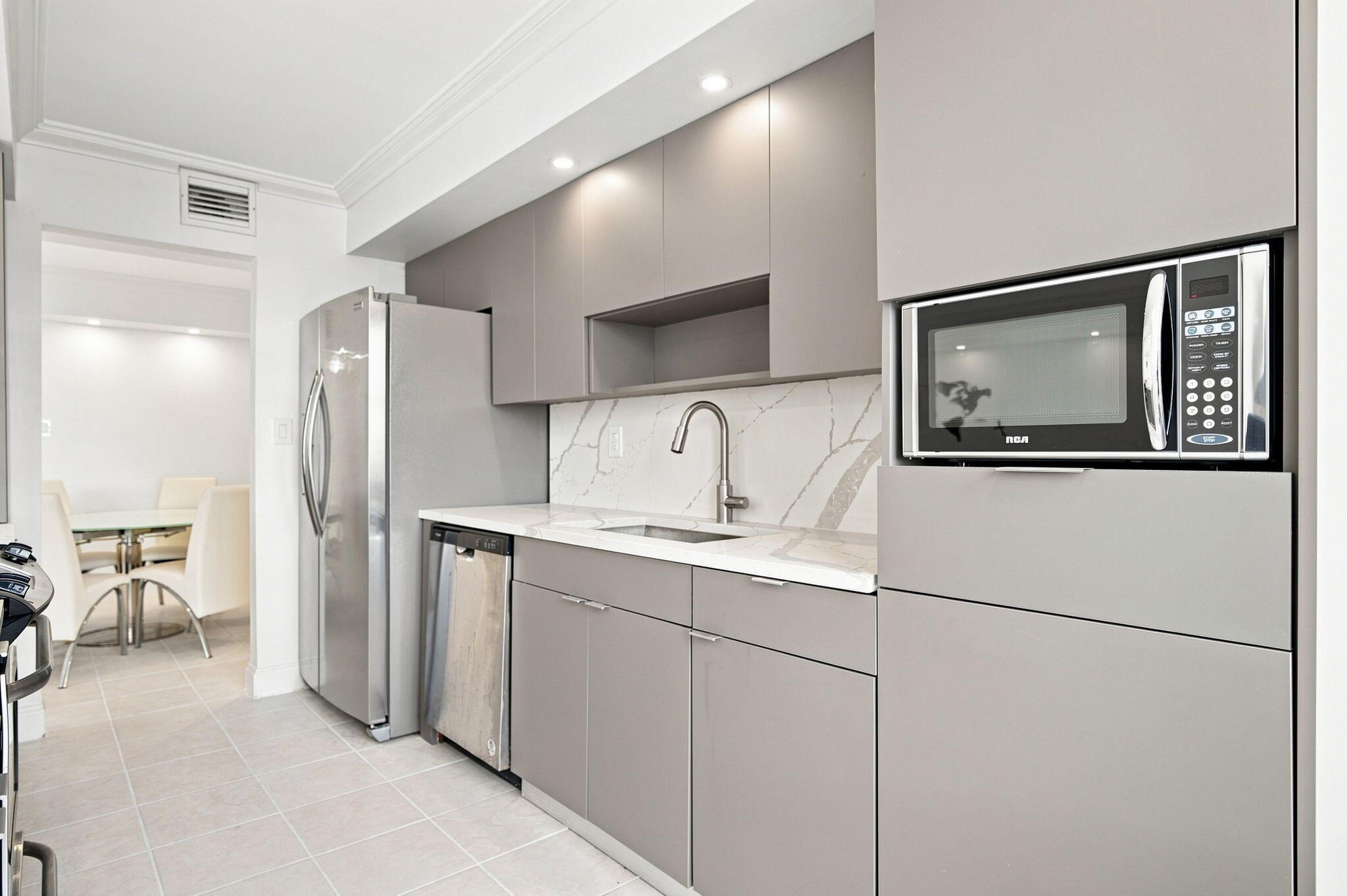 18021 Biscayne Boulevard 901 Property Photo 11