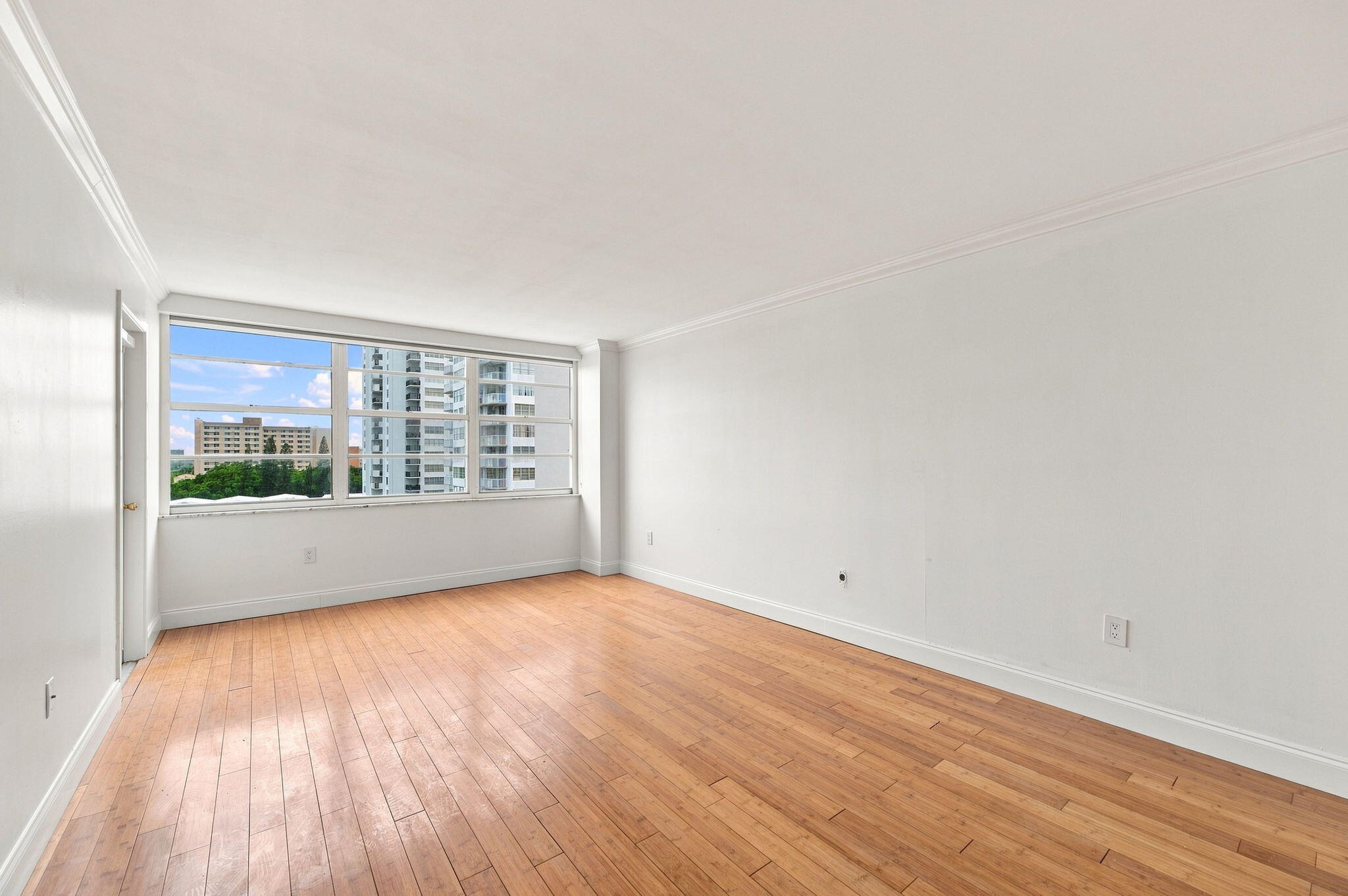18021 Biscayne Boulevard 901 Property Photo 13