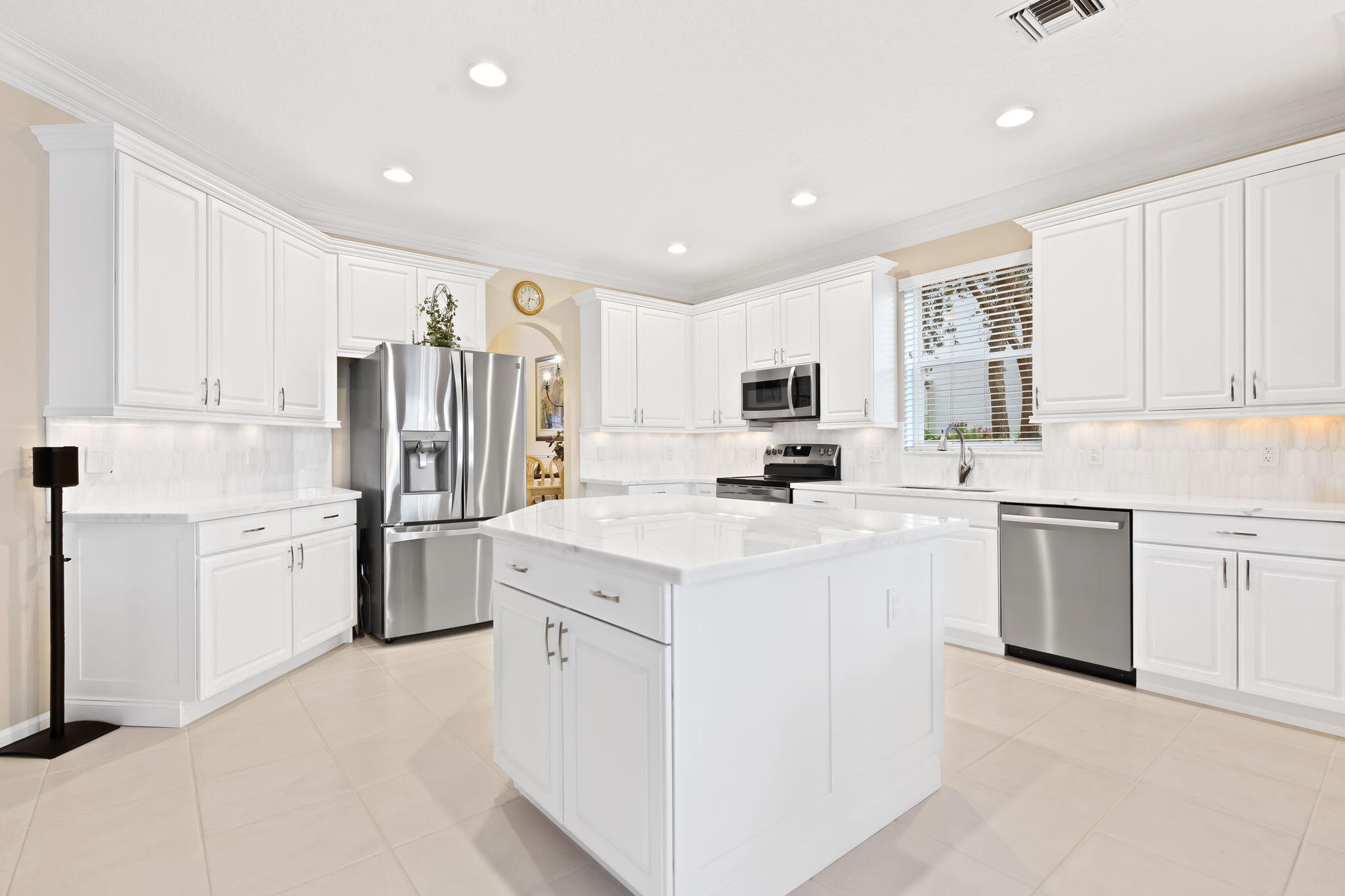 12621 Yardley Drive Property Photo 10