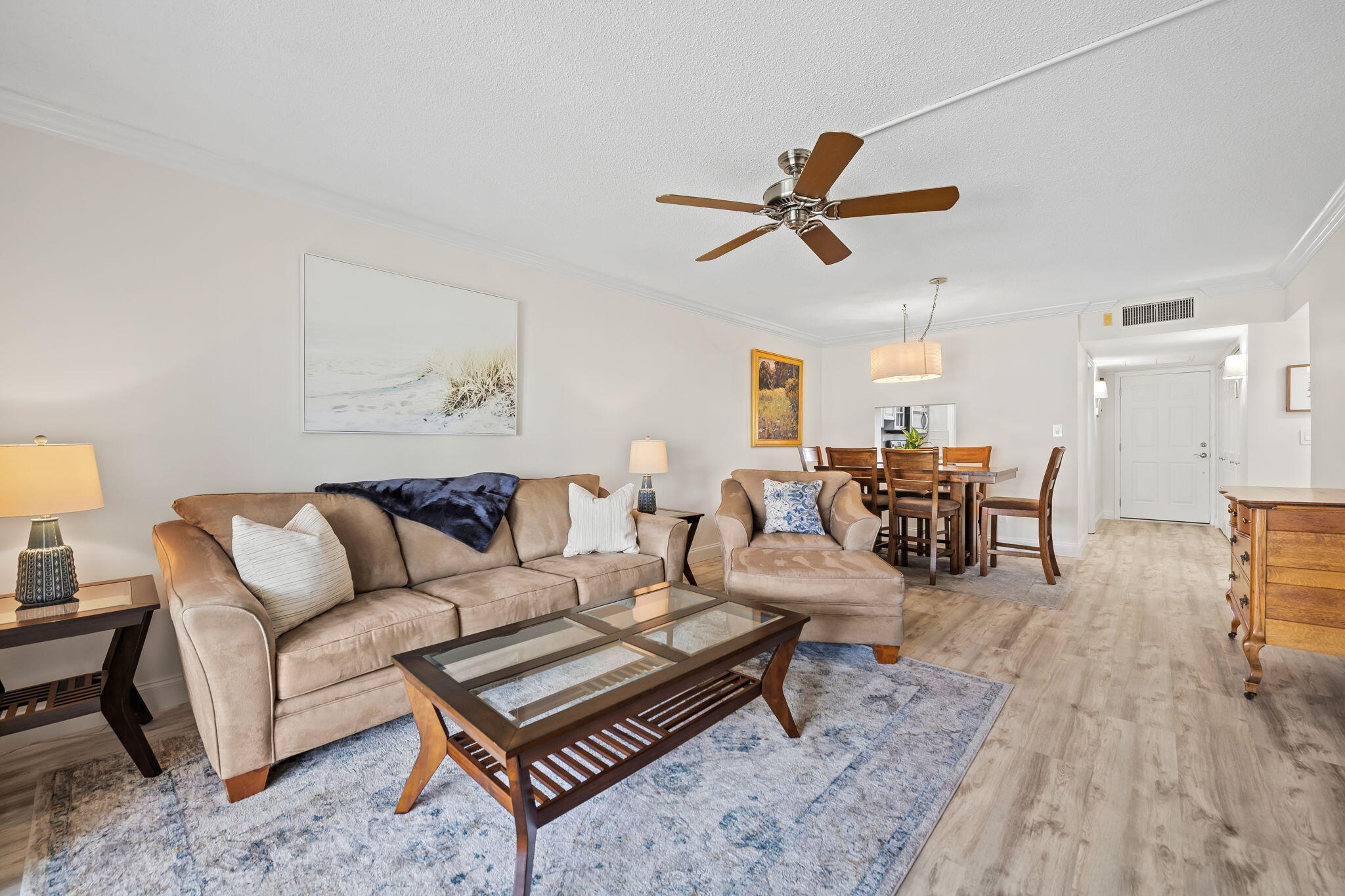 2871 N Ocean Boulevard D210 Property Photo 7