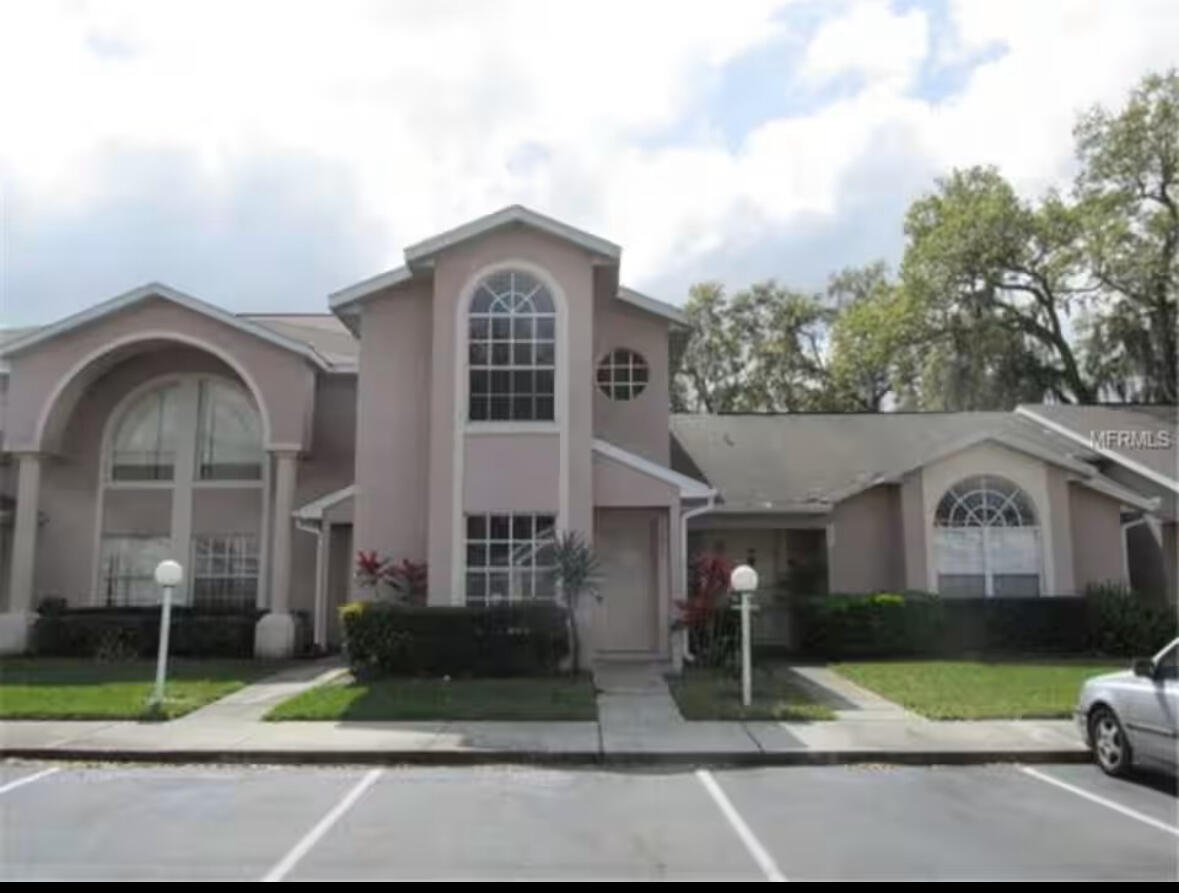 1622 Windsor Oak Court