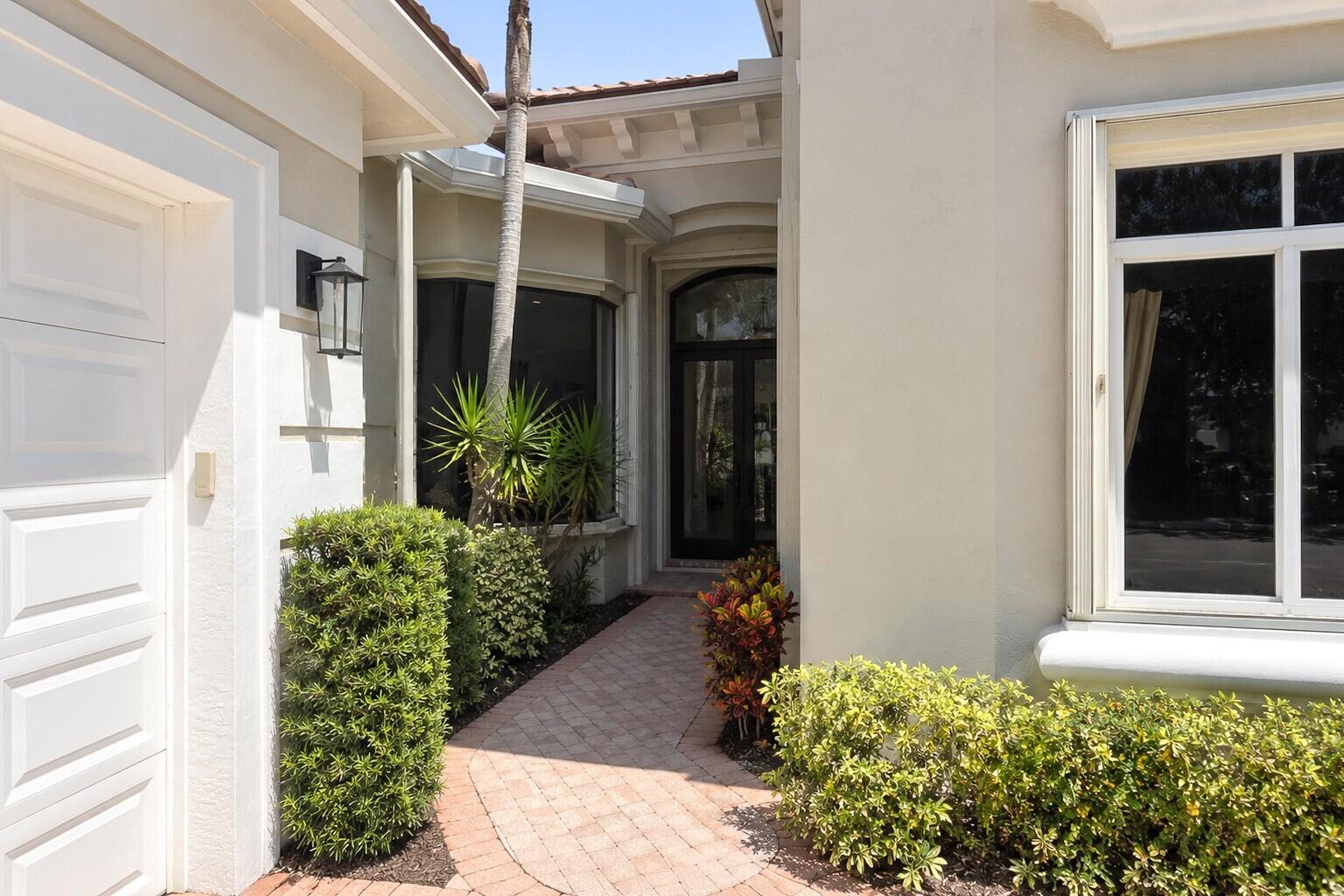 7886 Villa D Este Way Property Photo 2