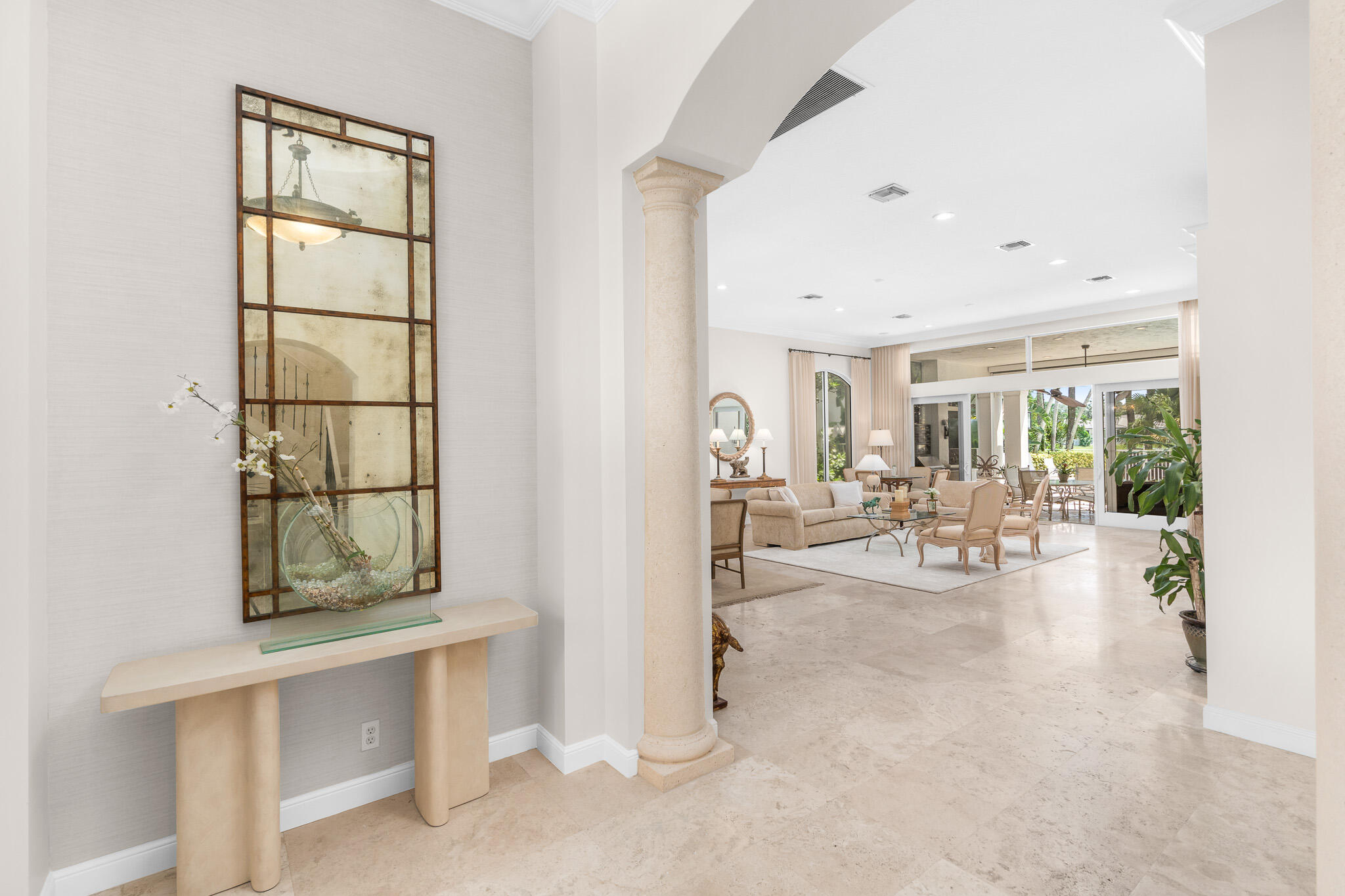 7886 Villa D Este Way Property Photo 4