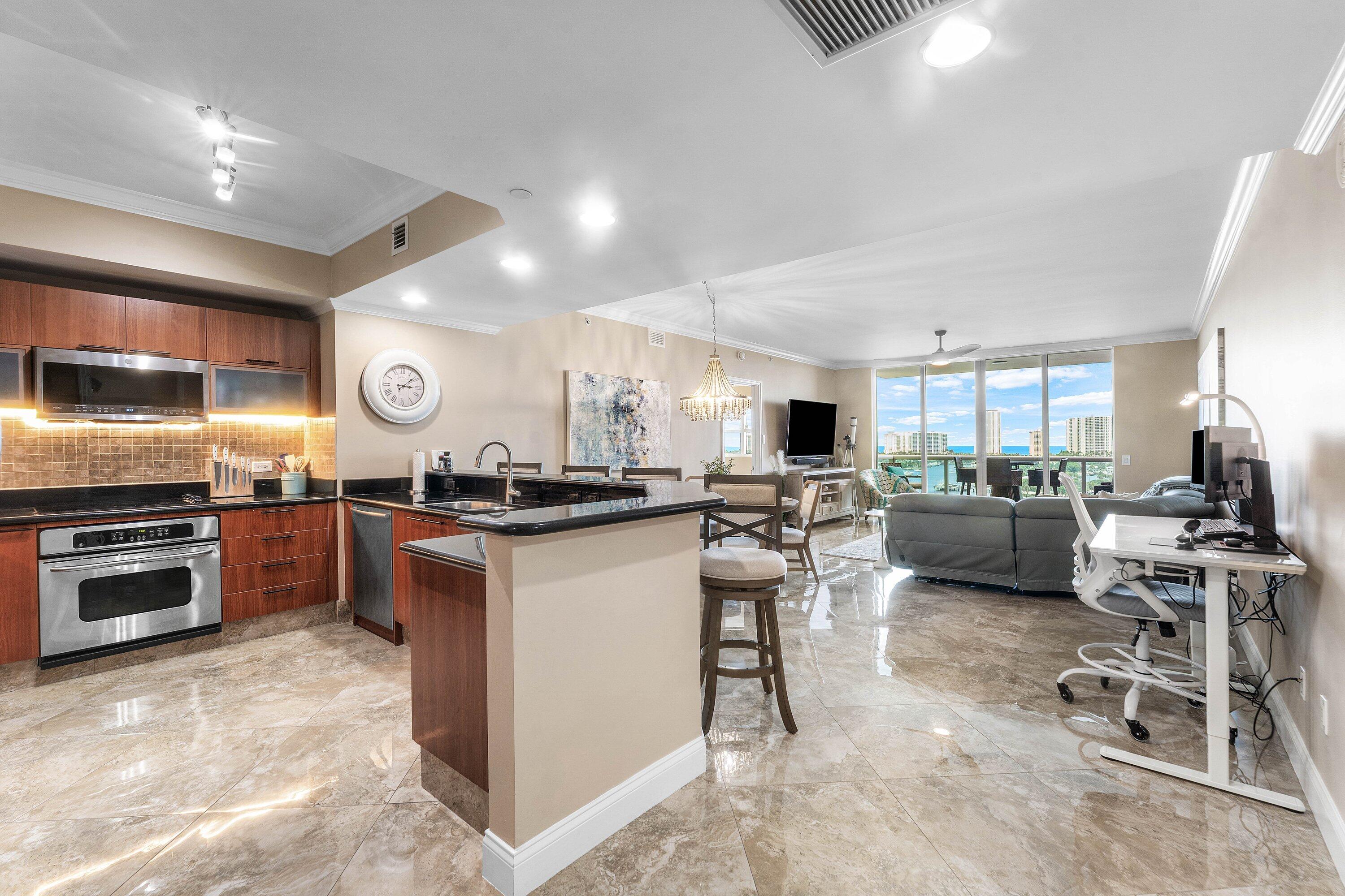 2640 Lake Shore Drive 1210 Property Photo 7