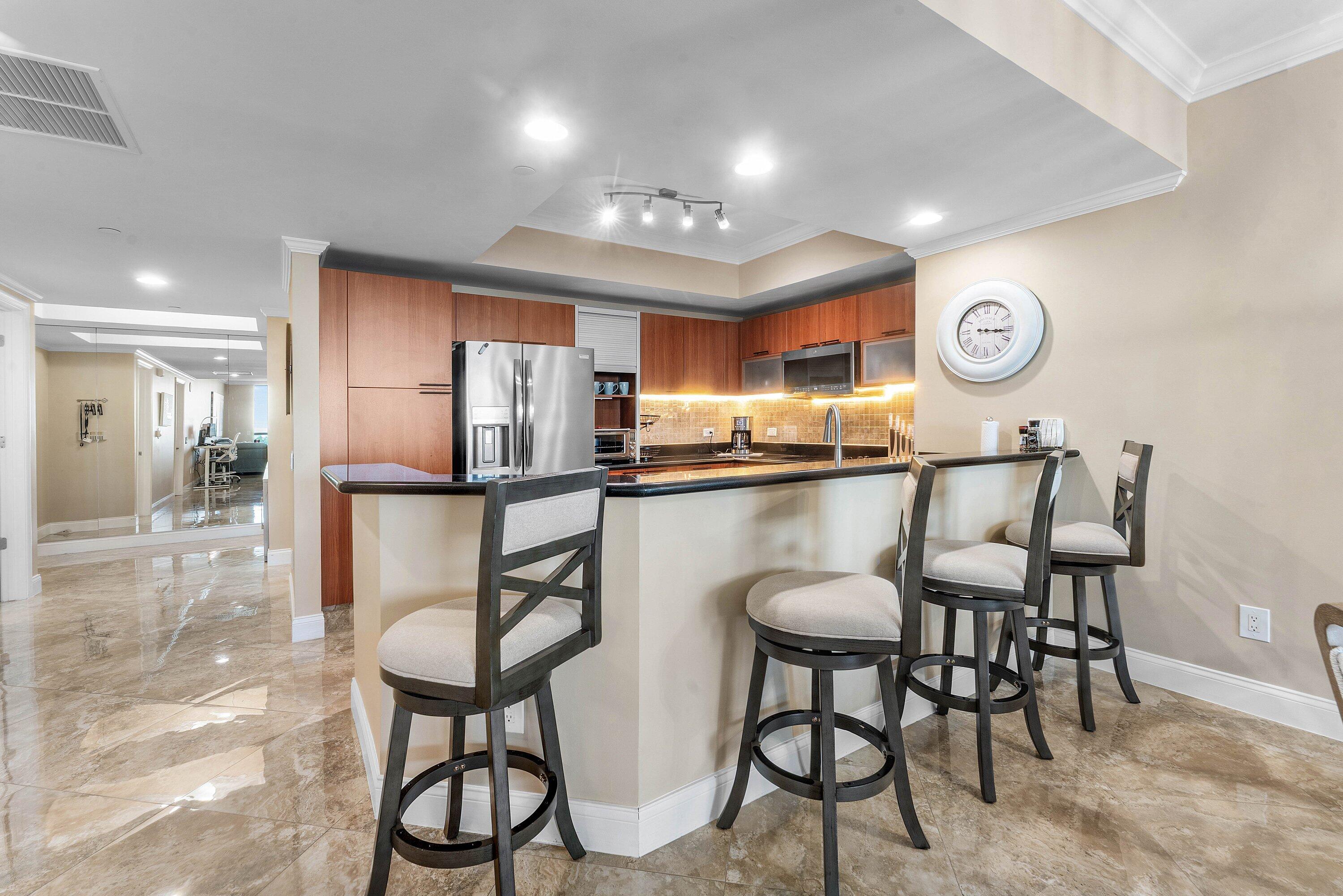2640 Lake Shore Drive 1210 Property Photo 8