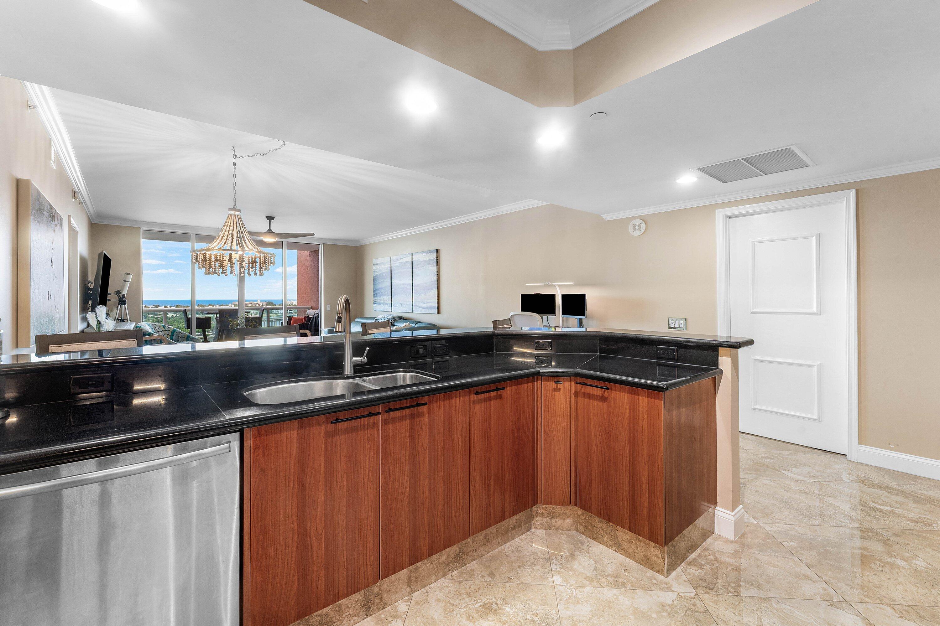 2640 Lake Shore Drive 1210 Property Photo 11