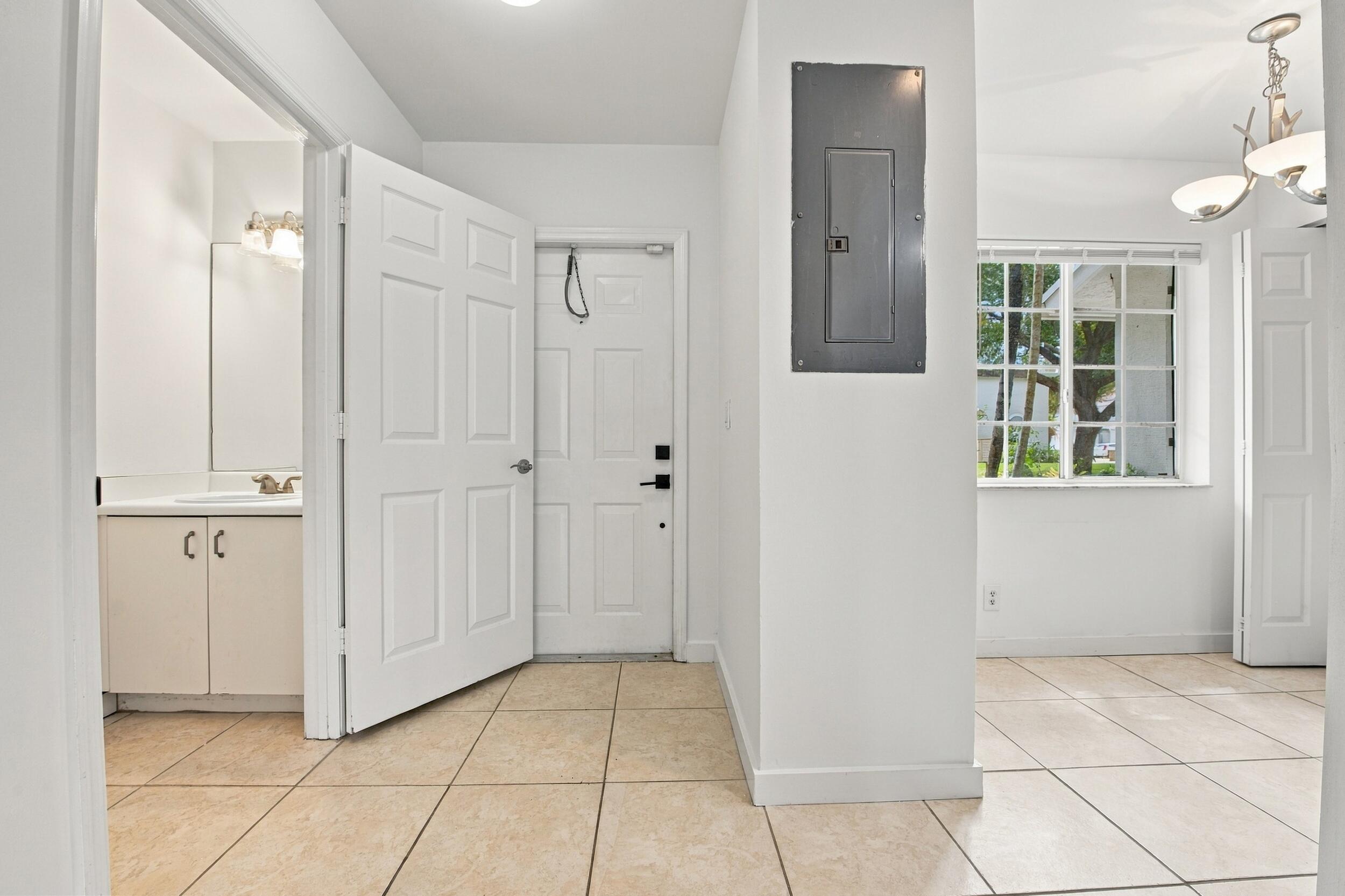 4441 Sw 11th Place Property Photo 11