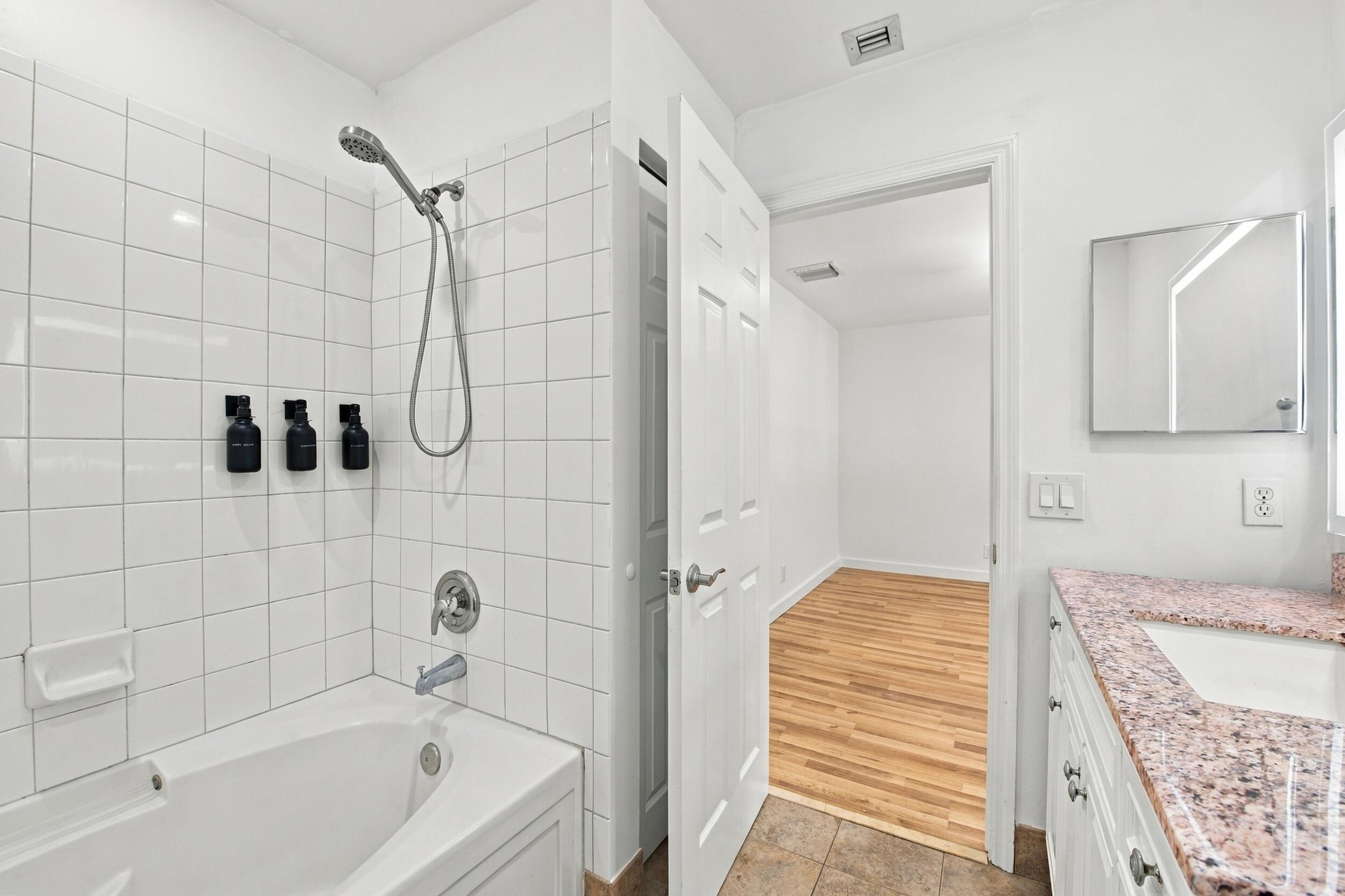4441 Sw 11th Place Property Photo 16