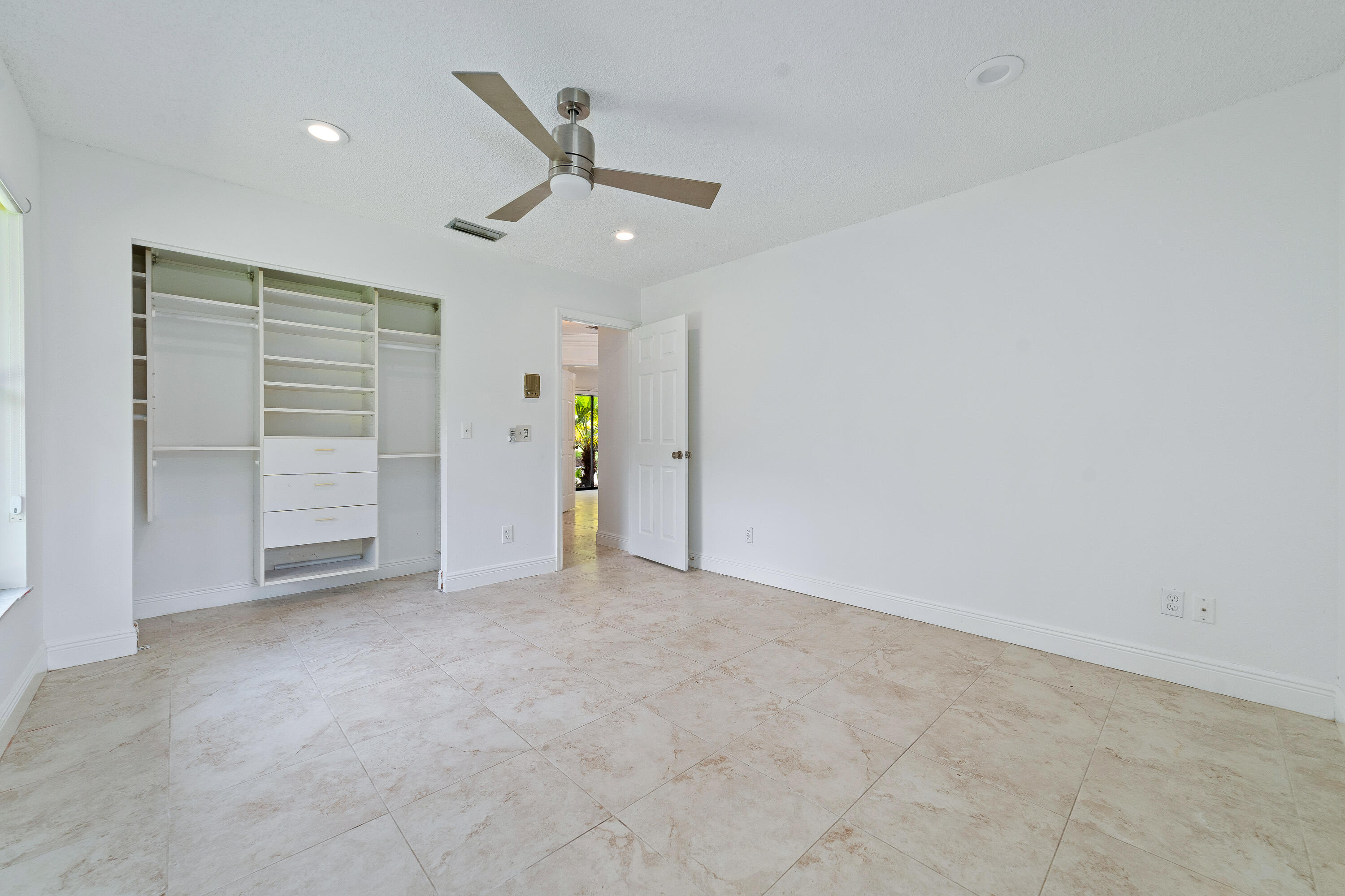 2122 Sw Racquet Club Drive Property Photo 25