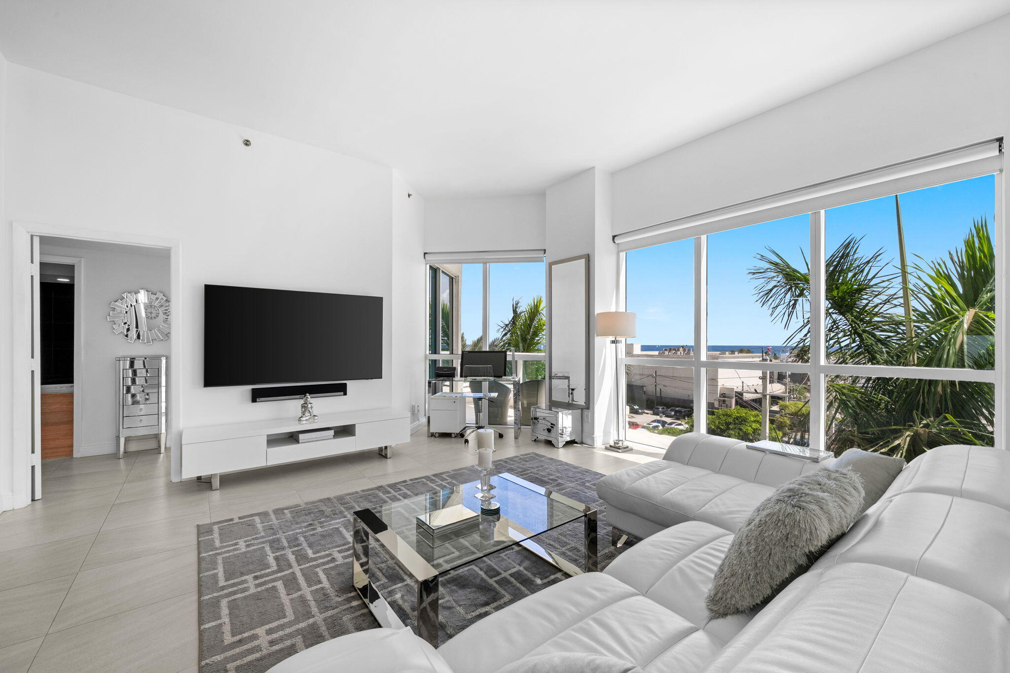 101 S Fort Lauderdale Beach Boulevard 607 Property Photo 1