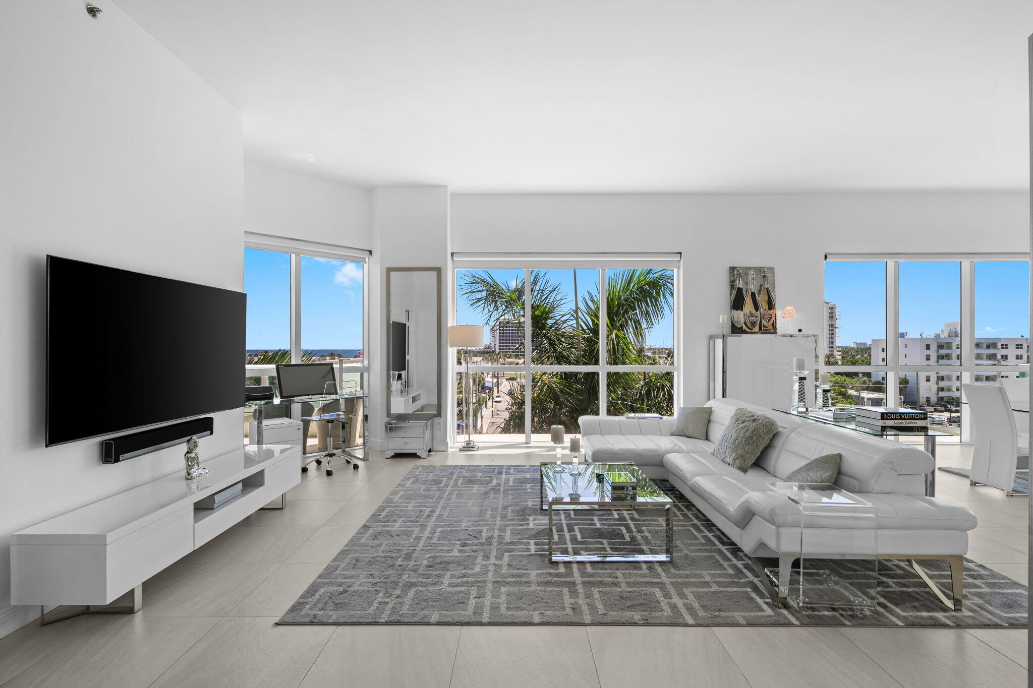 101 S Fort Lauderdale Beach Boulevard 607 Property Photo 4