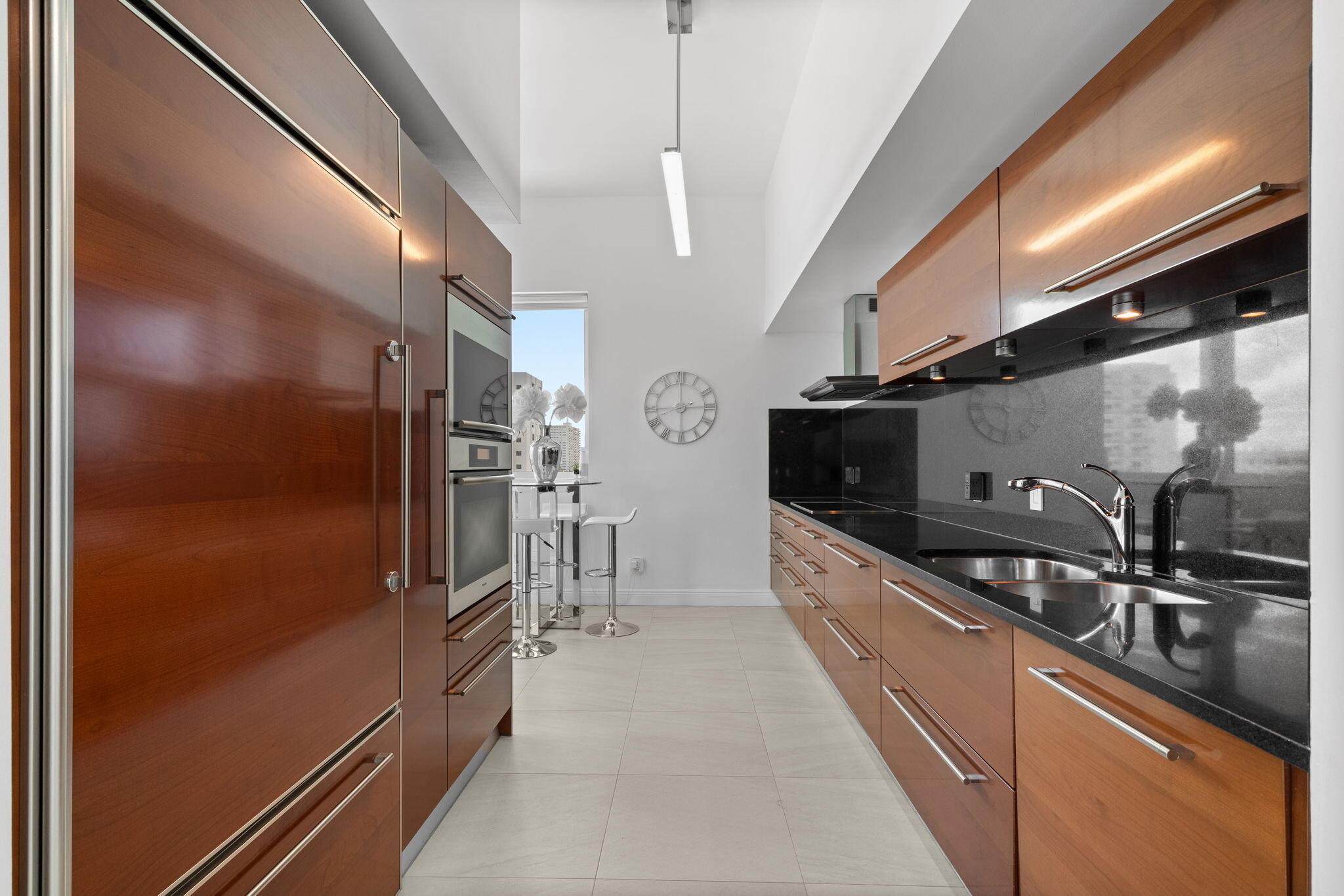 101 S Fort Lauderdale Beach Boulevard 607 Property Photo 8