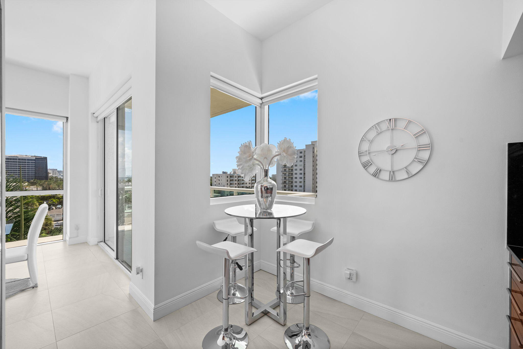 101 S Fort Lauderdale Beach Boulevard 607 Property Photo 11