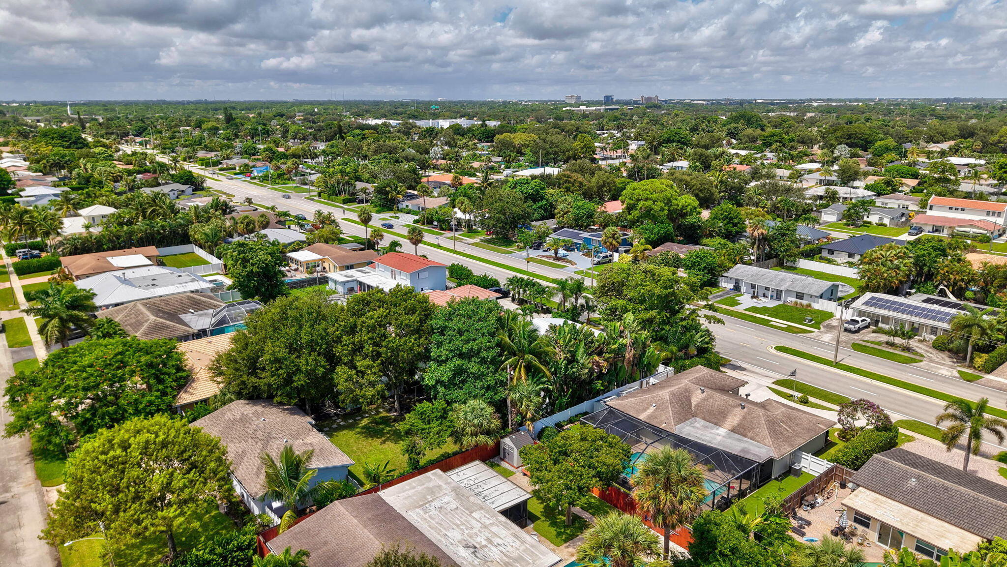 998 W Camino Real Property Photo 31