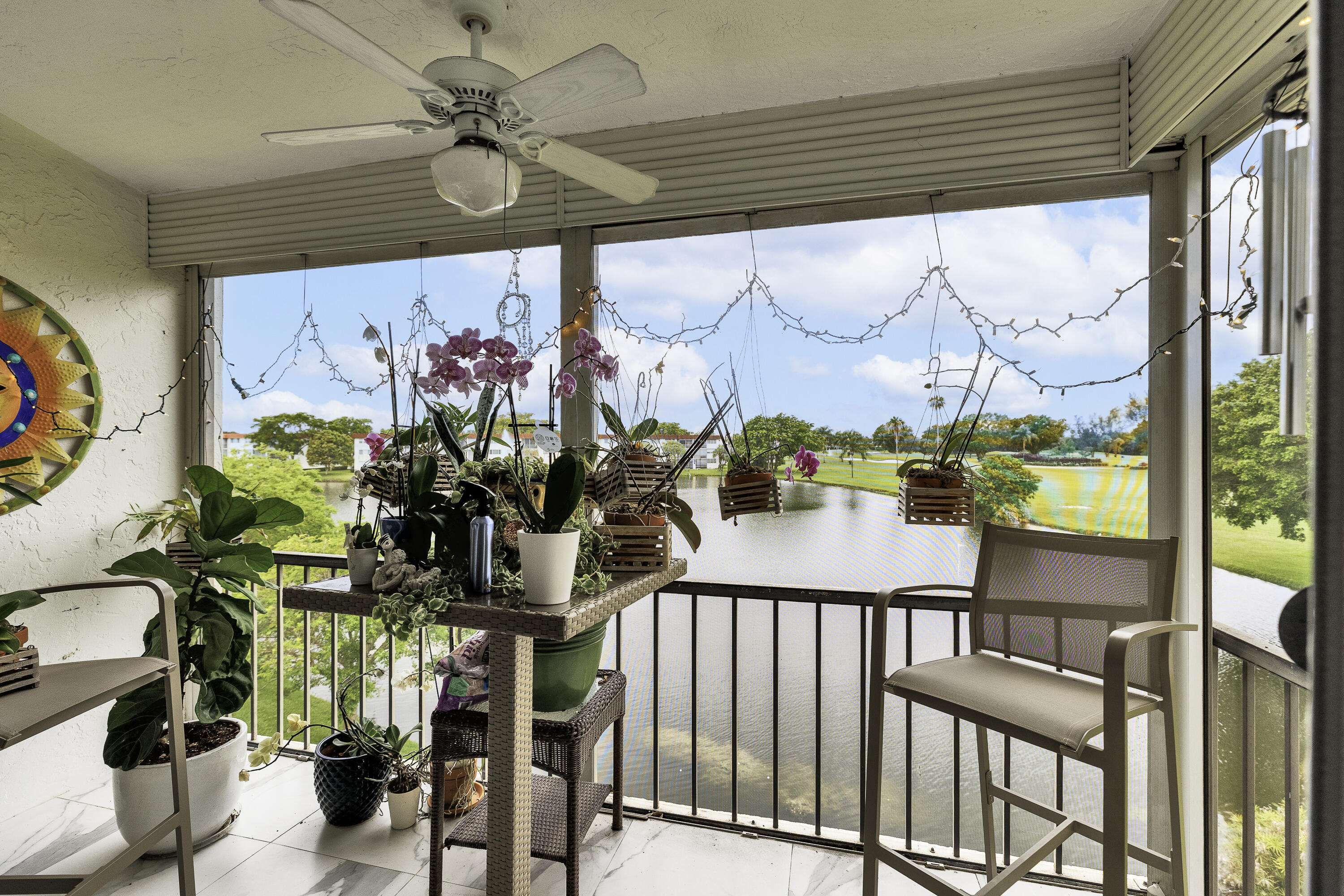 9500 N Hollybrook Lake Drive 301 Property Photo 1