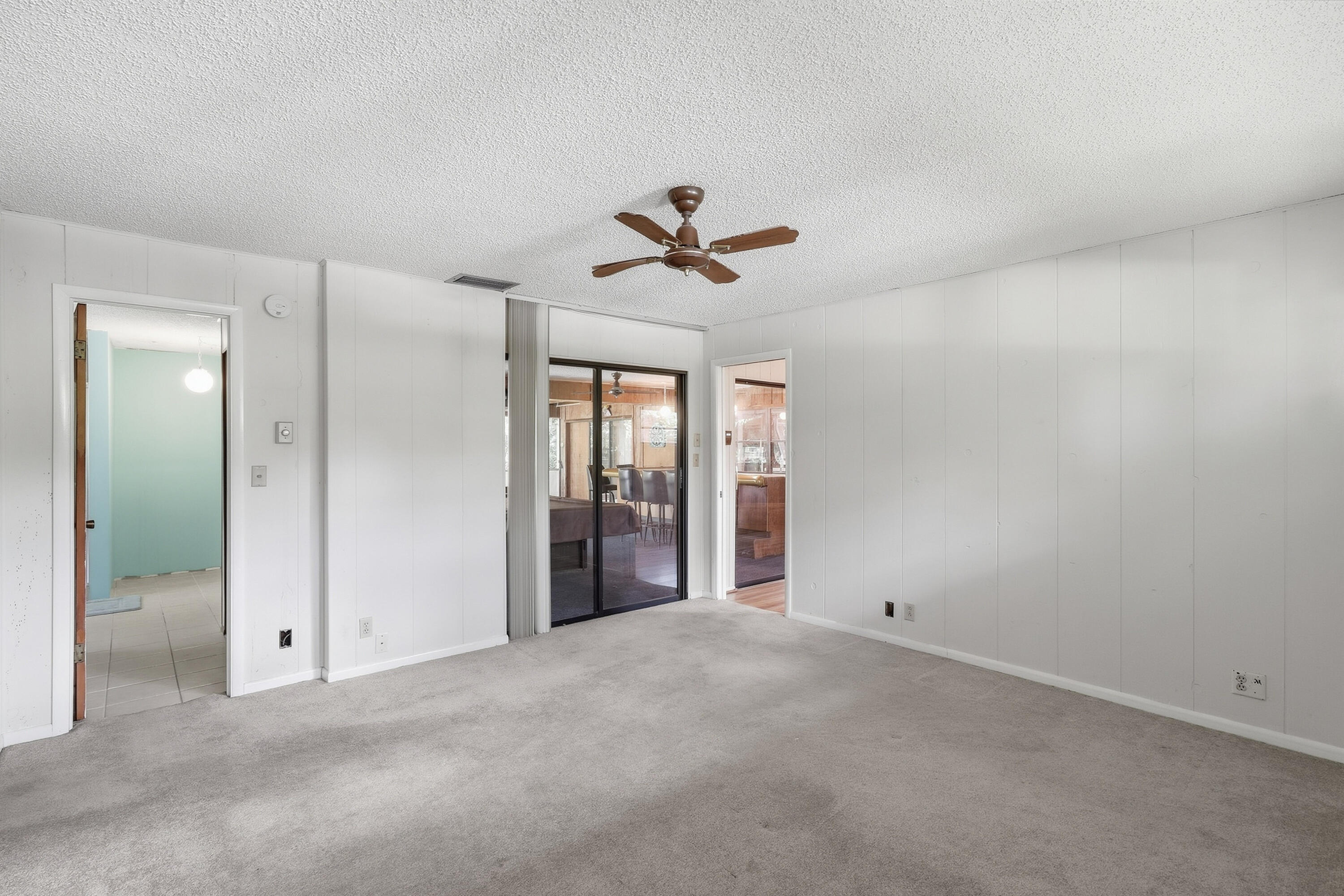 596 Greenwood Drive Property Photo 15