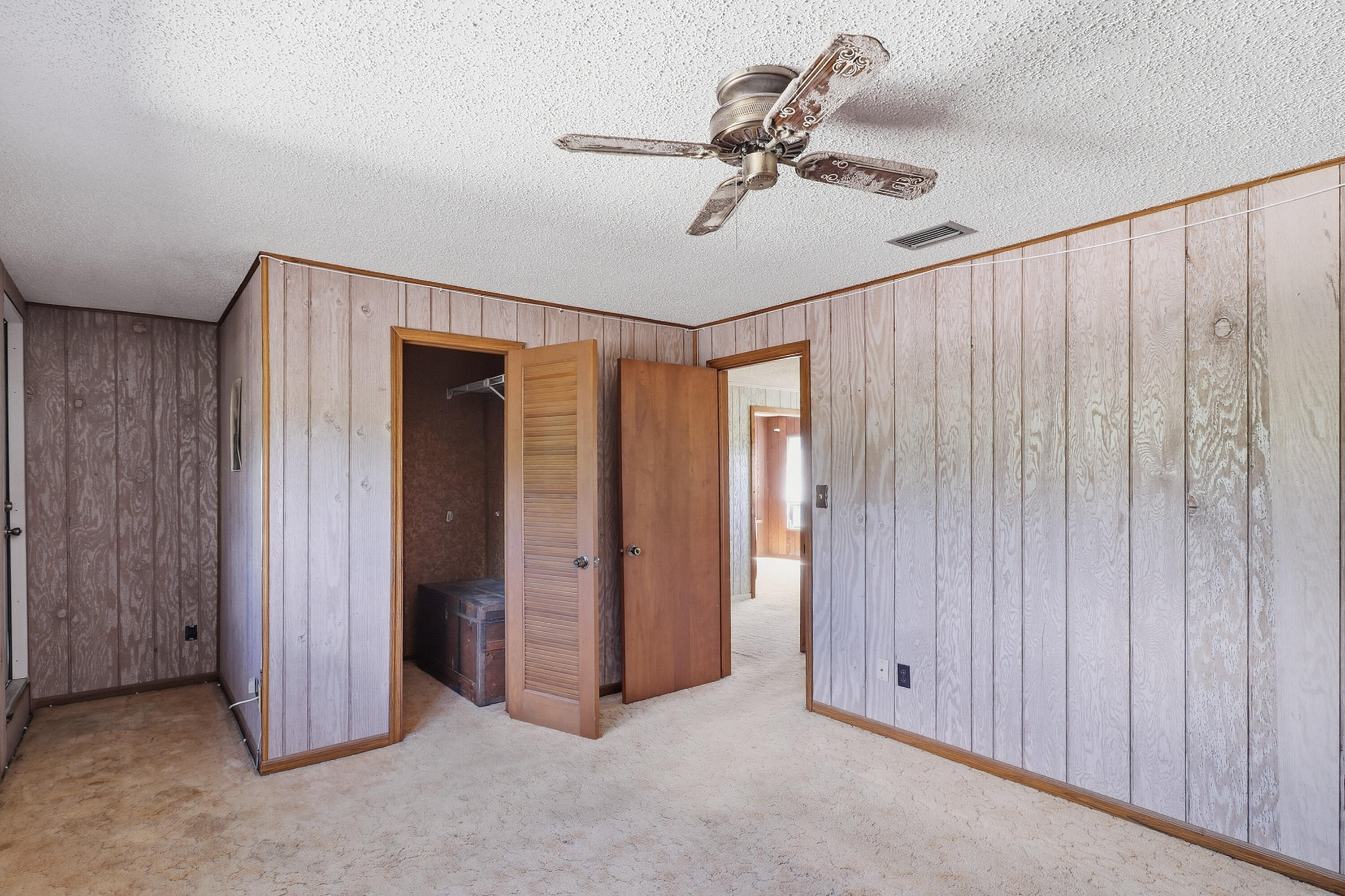 596 Greenwood Drive Property Photo 24
