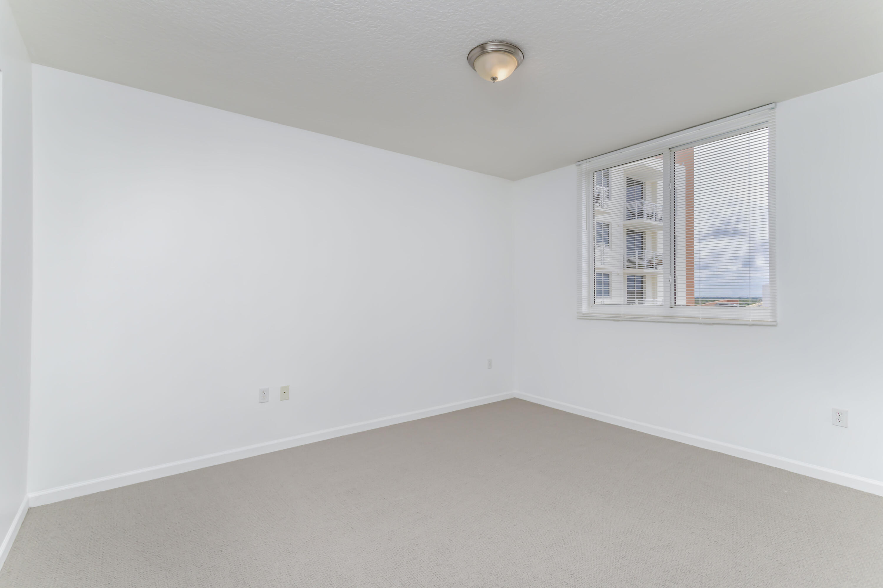 18800 Ne 29 Avenue 923 Property Photo 12