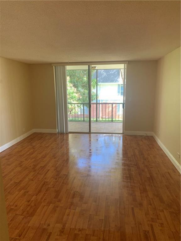 3650 INVERRARY Drive 2G Property Photo 1