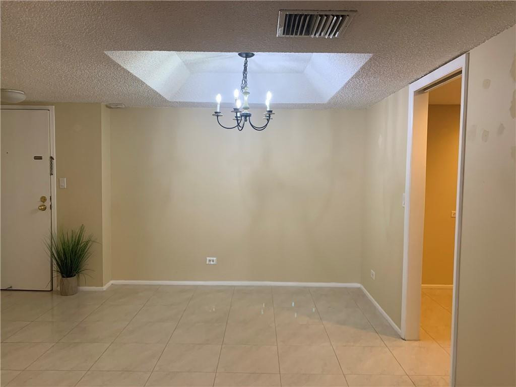 3650 Inverrary Drive 2g Property Photo 3