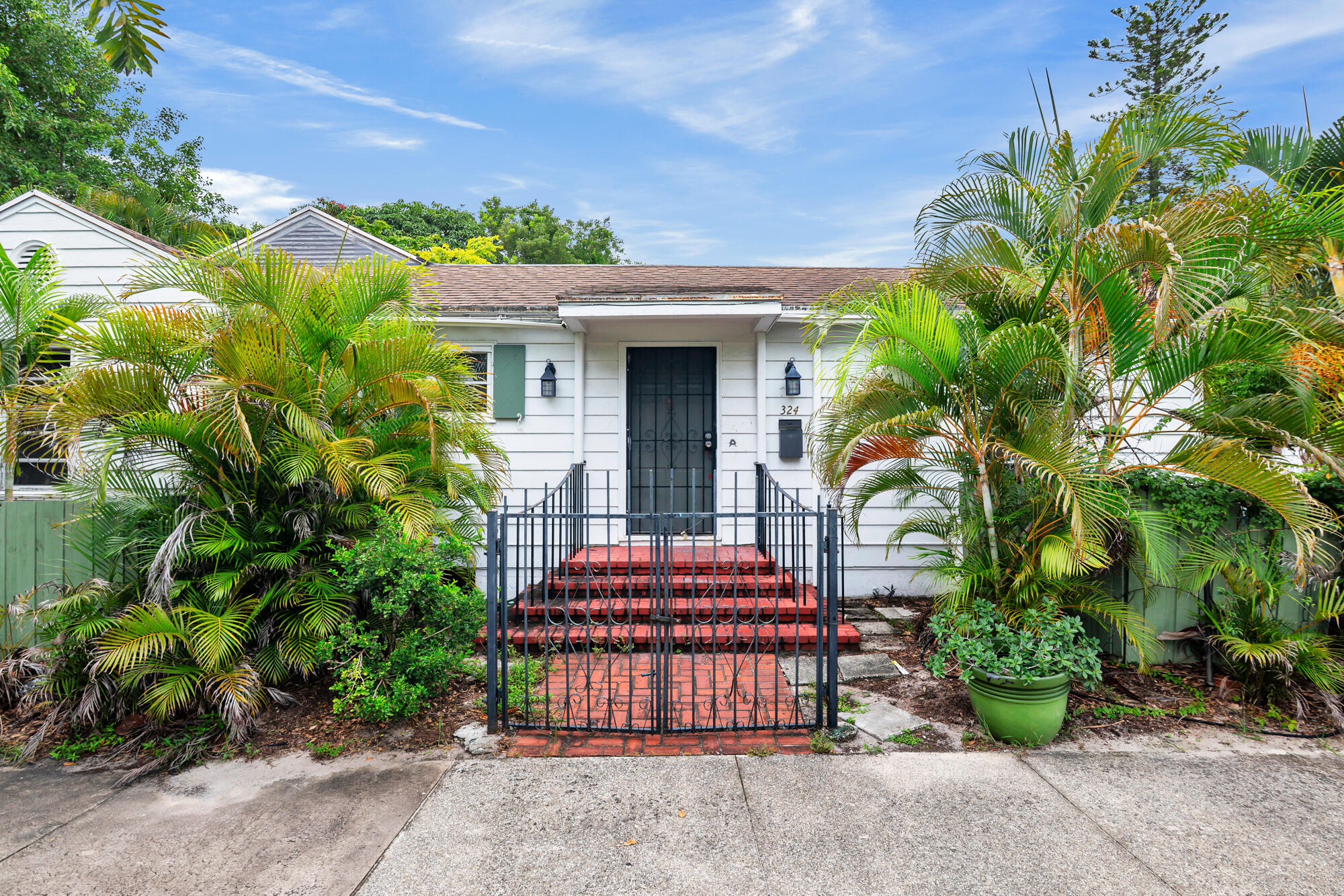 324 Albemarle Road Property Photo 1