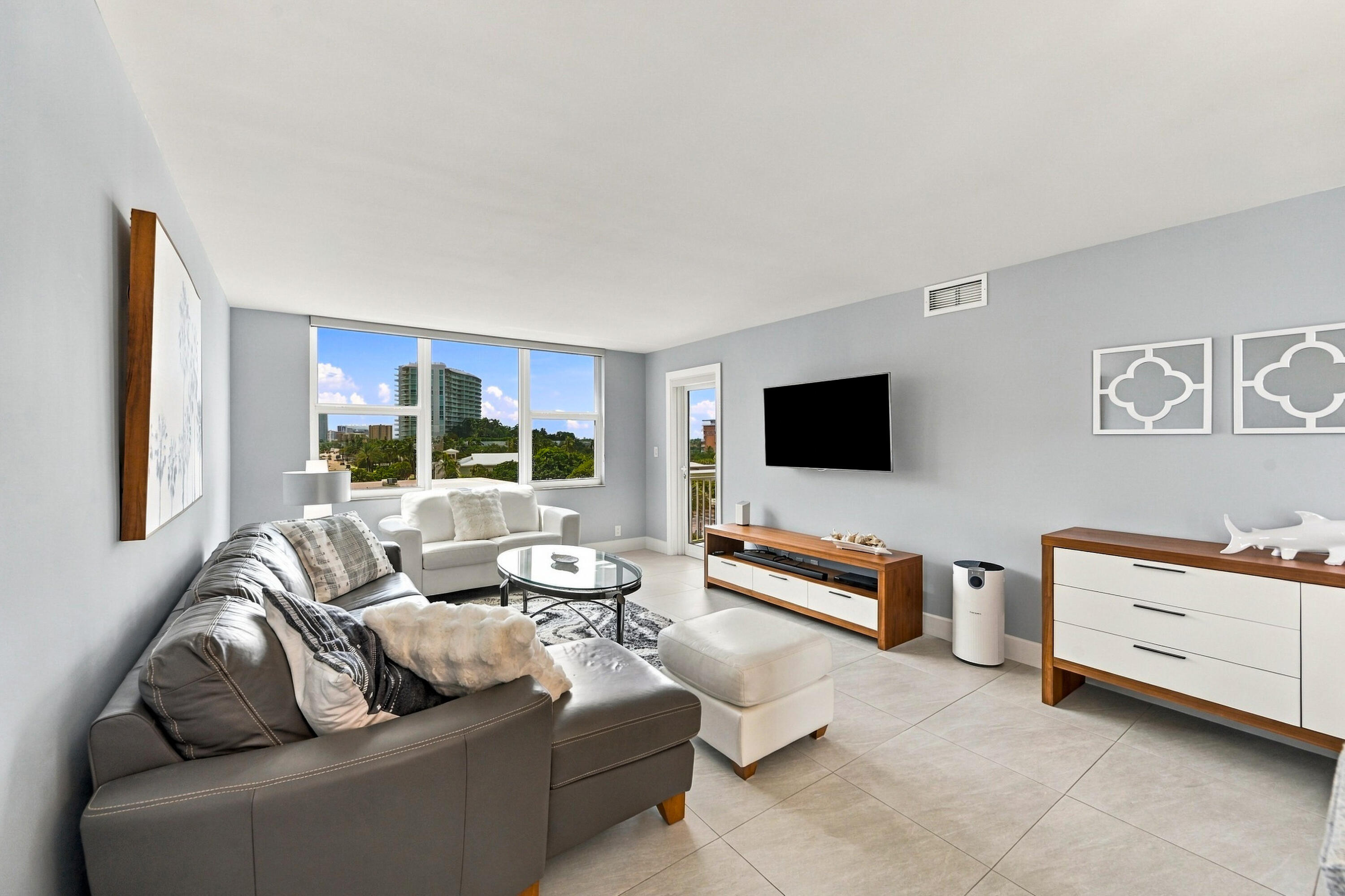 201 N Ocean Boulevard 604 Property Photo 14