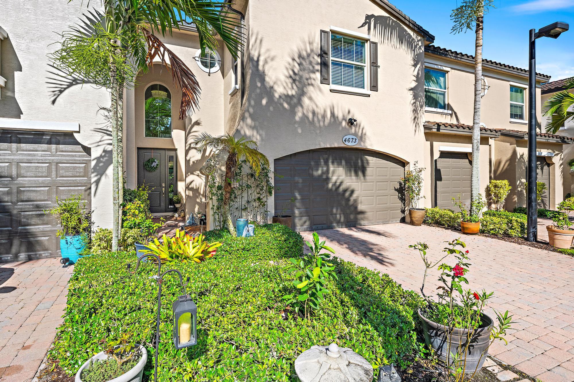 4673 Mediterranean Circle Property Photo 4