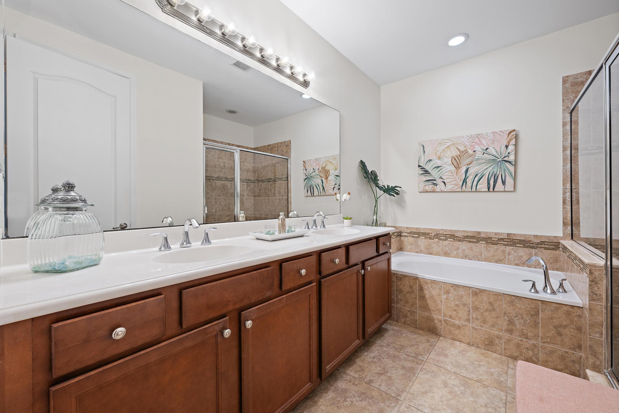 4673 Mediterranean Circle Property Photo 17