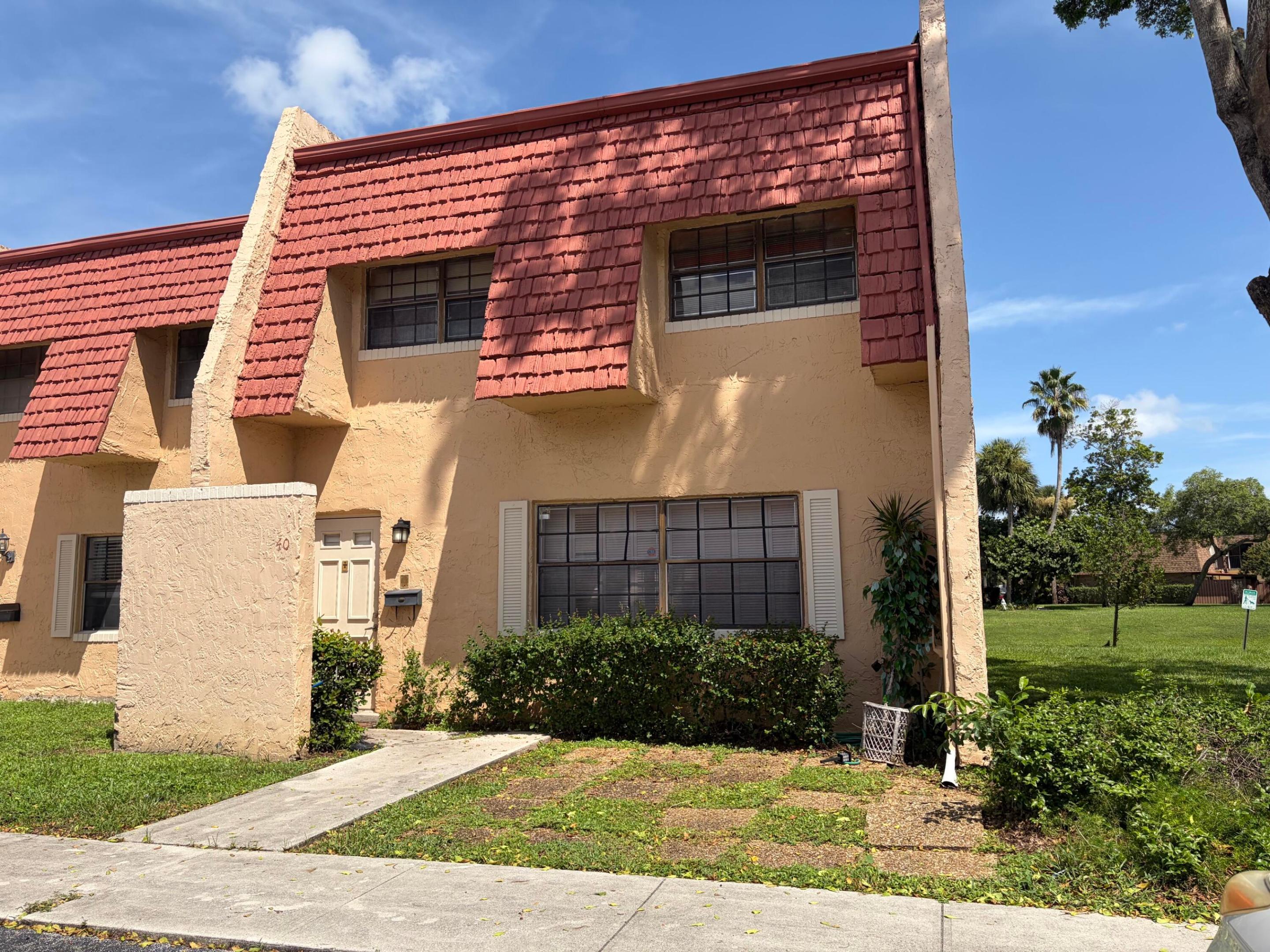 40 Spinning Wheel Lane Property Photo 1